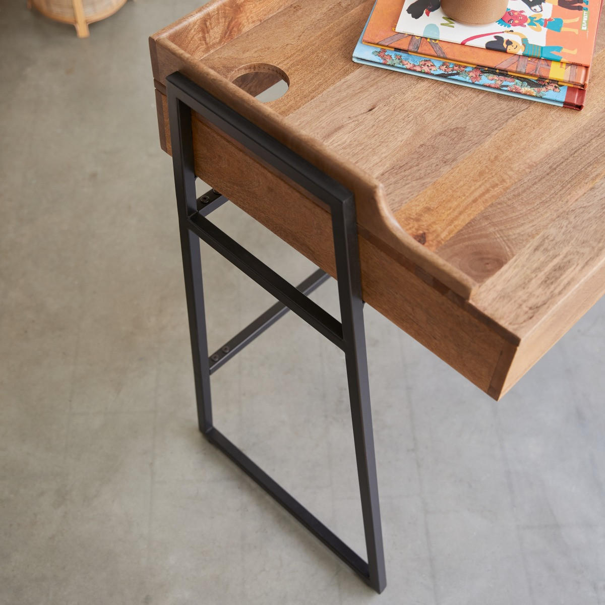 KINDER-SCHREIBTISCH Hedda Braun aus Mango - Braun, Holz (114/83/55cm) - Tikamoon