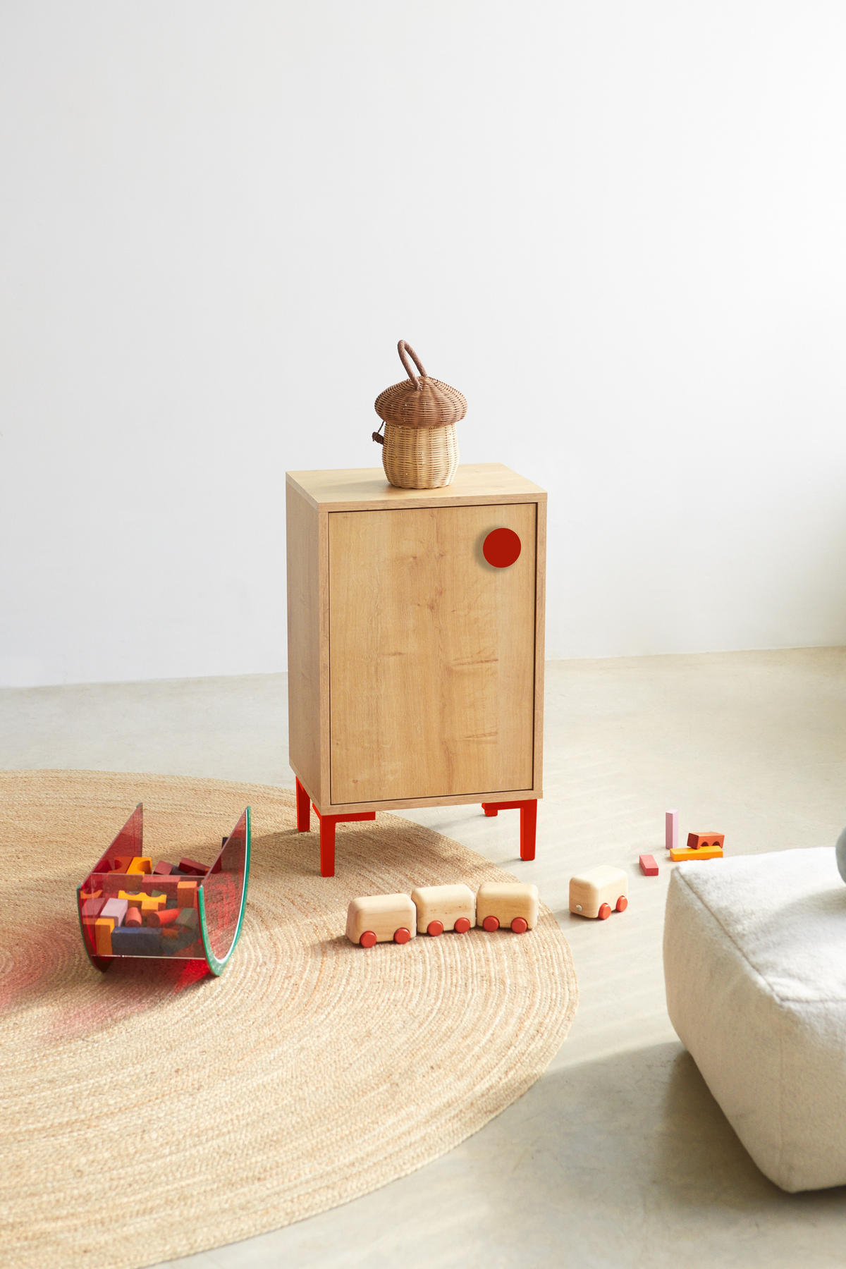 NACHTTISCH mit 1 Tür Farbe Eiche und Details in Rot WILLIAM KIDS - Rot/Eiche Artisan, Holzwerkstoff (40/65/30cm) - RNT By Really Nice Things