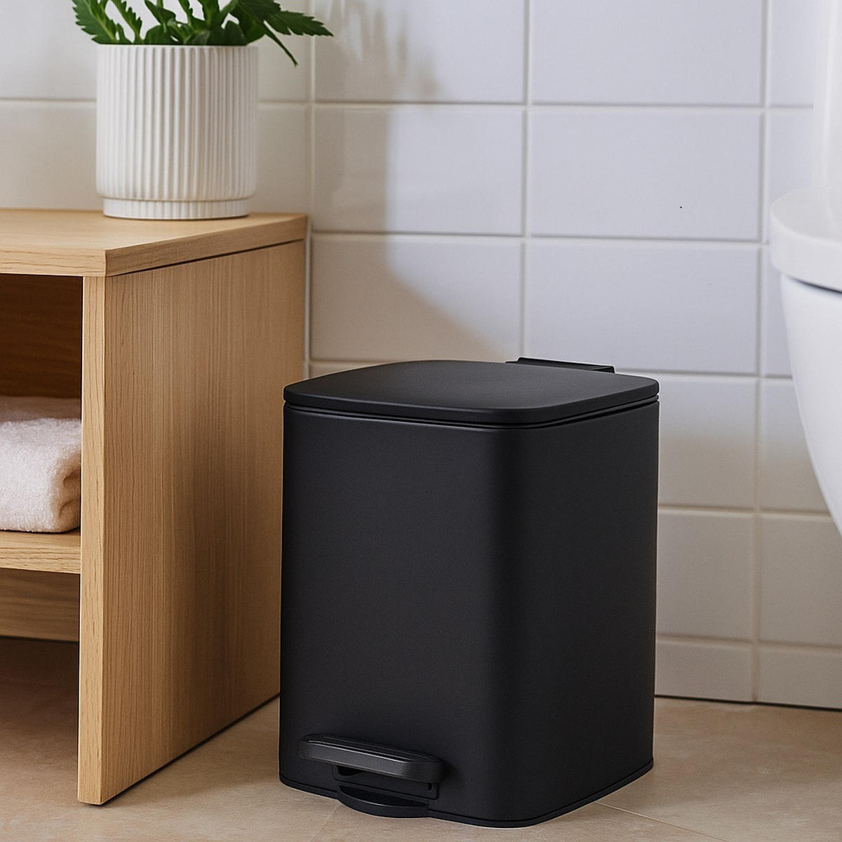 TRETEIMER Balvo 6 l - Schwarz, Metall (19.5/25/23.5cm) - NUXIO