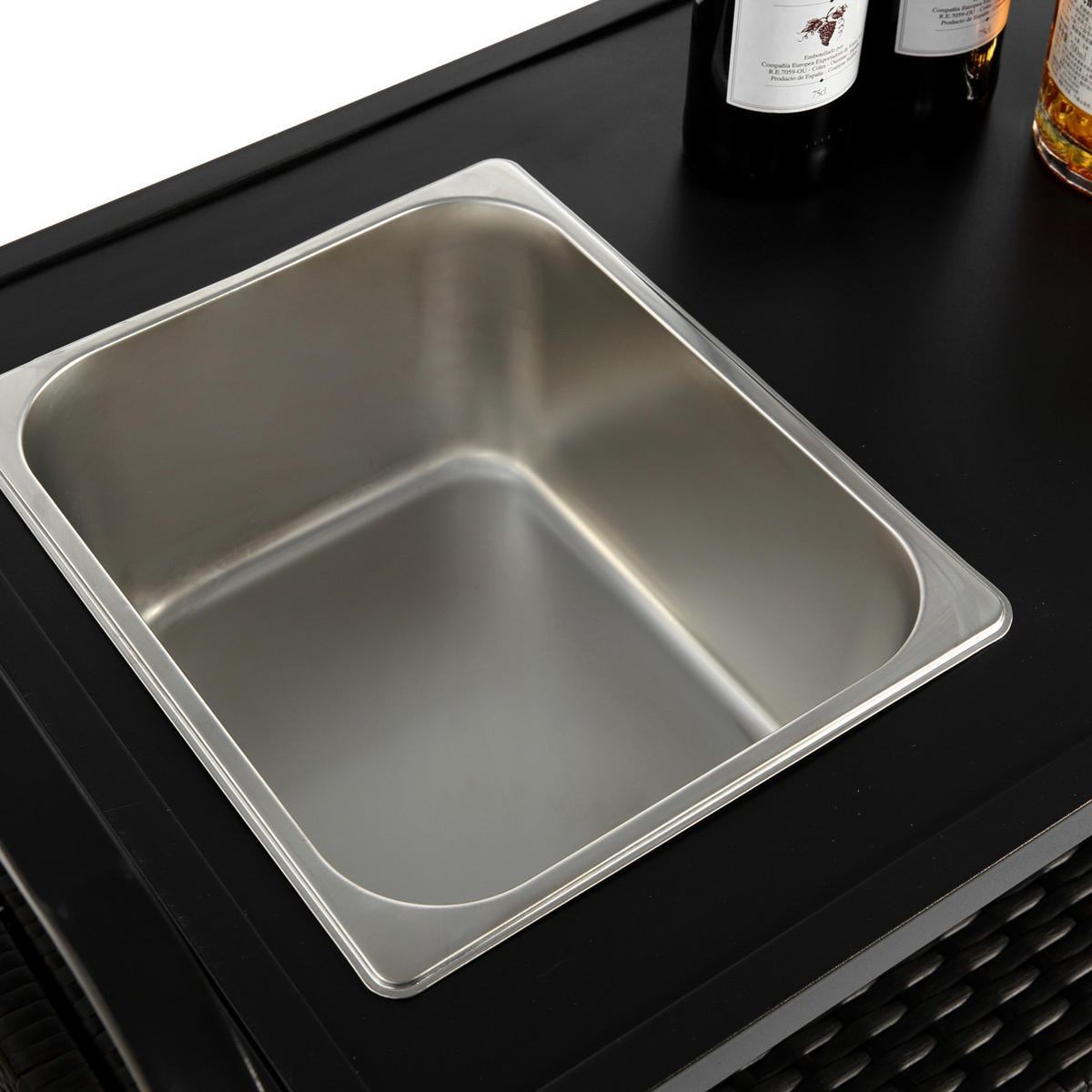 OUTDOOR-BARWAGEN 131 cm Schwarz Stahl & Rattan – Servierwagen mit Eisbehälter, Schrank & Lenkrollen - Schwarz, Metall (131/91/50cm) - Urban Meuble