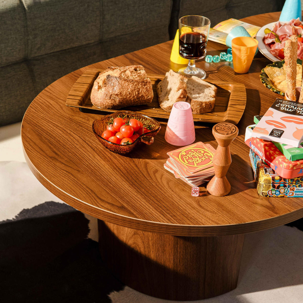 COUCHTISCH, dunkles Holzeffekt - Braun, Holz (70/120/35cm) - Oviala