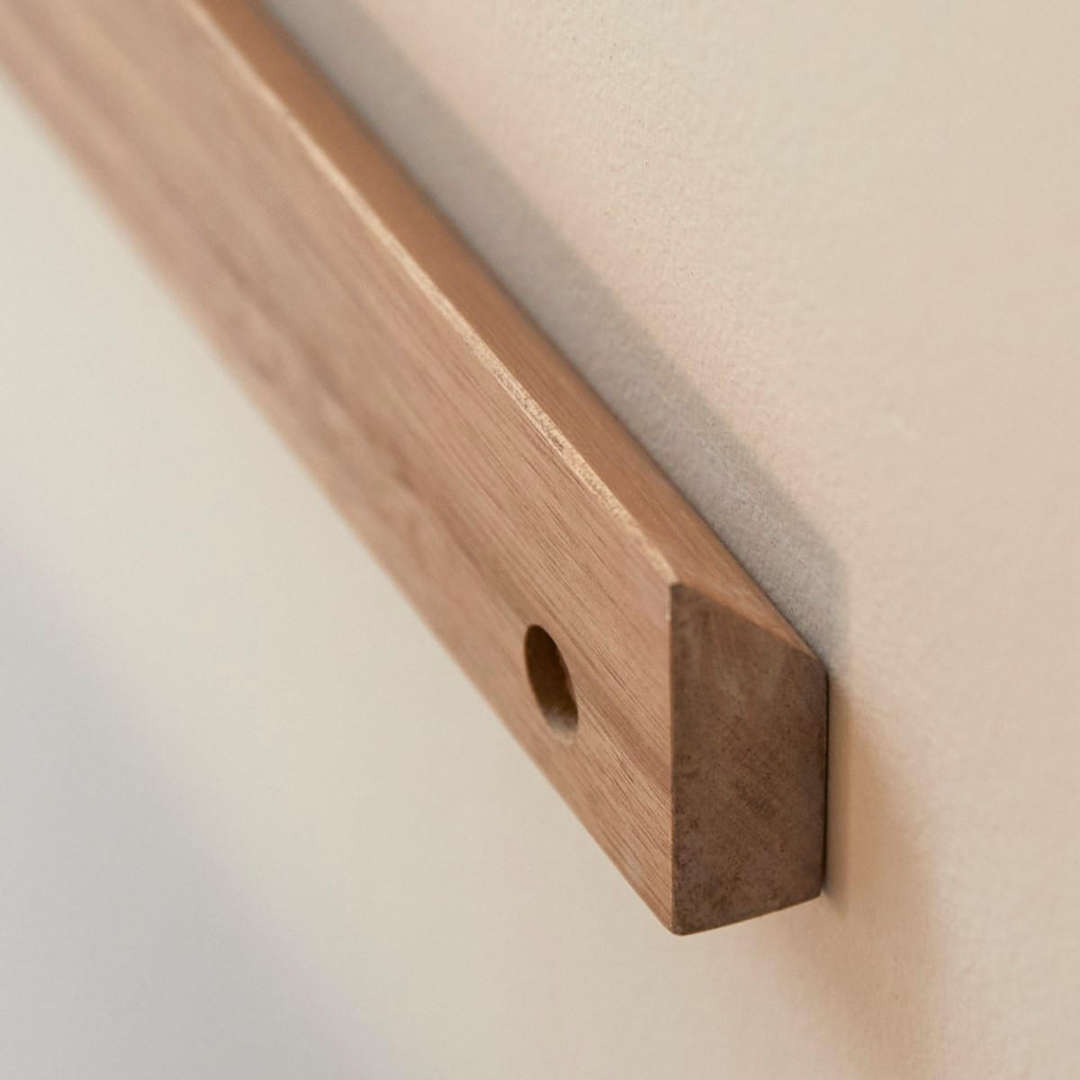 HOCHSCHRANK Lila Natur aus Akazie - Naturfarben, Holz (30/130/30cm) - Tikamoon