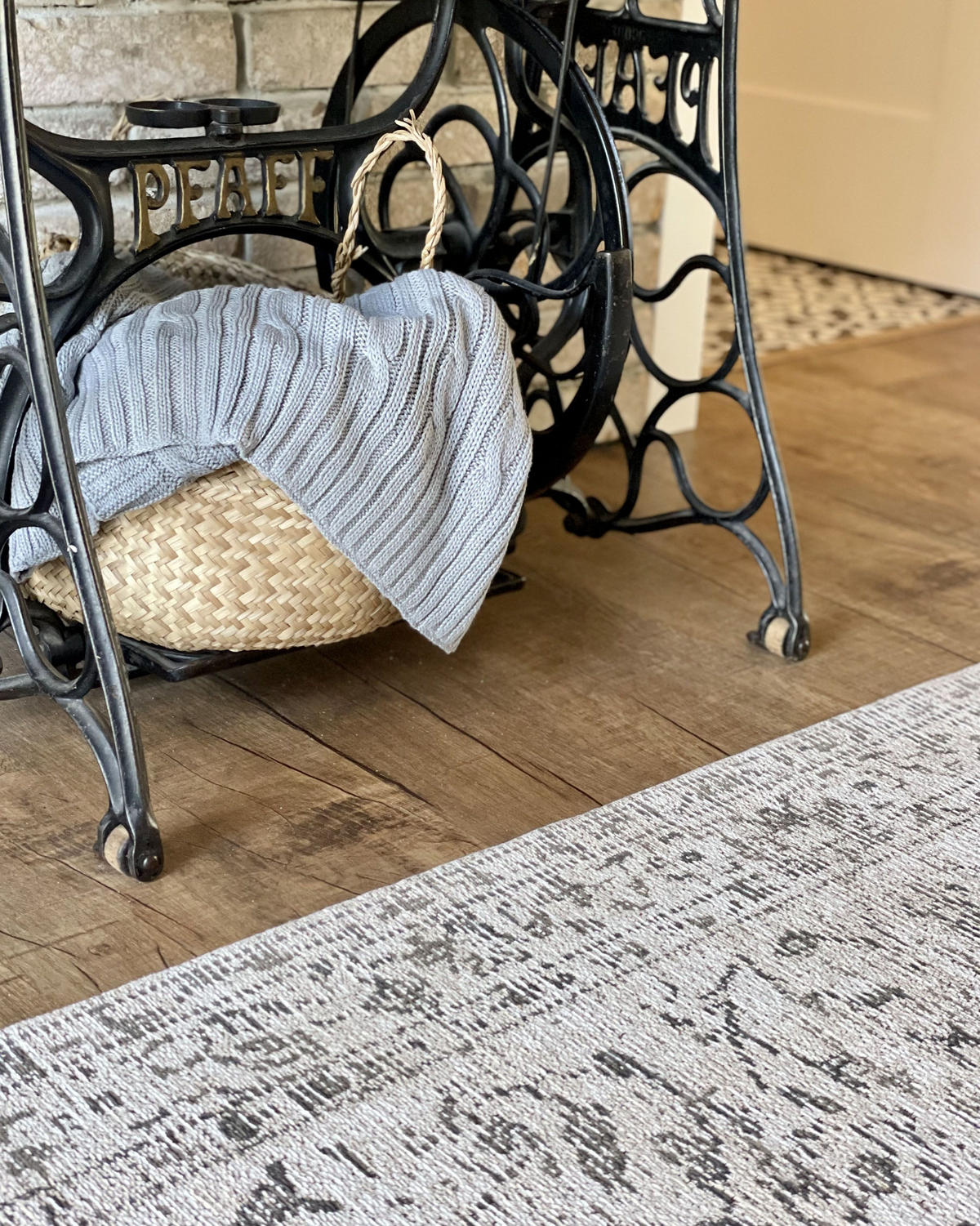 PĂTURĂ gri deschisă Anamur 180/110 cm - gri deschis, materiale naturale/material textil (110/180cm) - Beliani