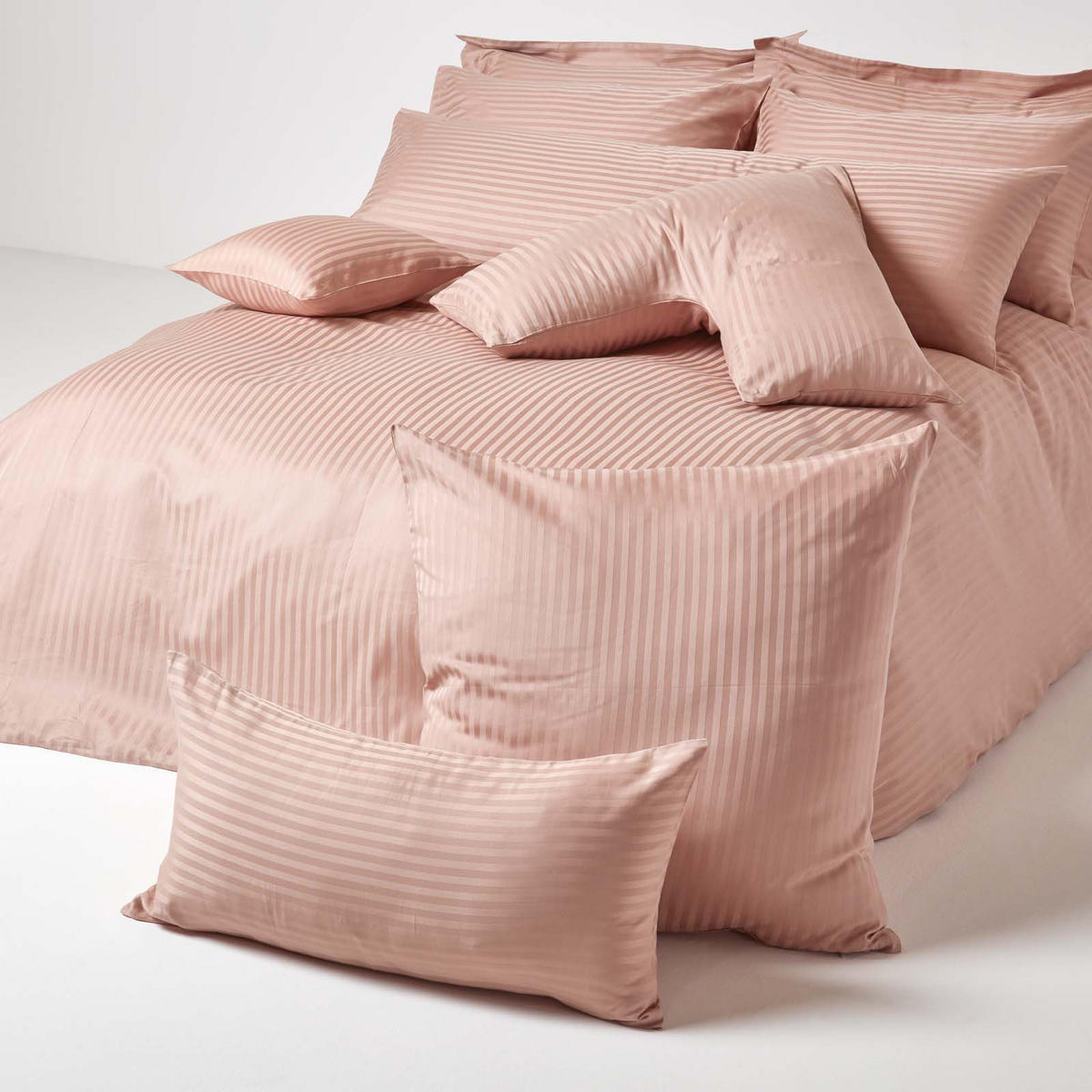KISSENBEZUG für V-Form-Kissen, Damast-Streifen, Fadendichte 330 - Taupe, Textil (38/76cm) - Homescapes