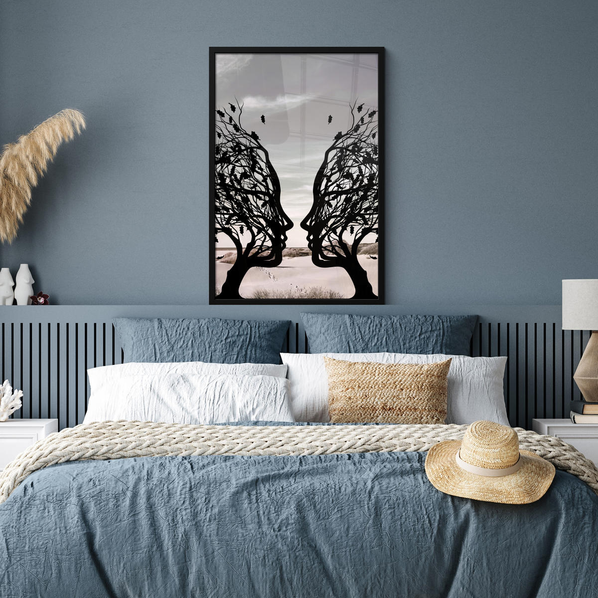 ZARÁMOVANÝ PLAGÁT Pláž - more - ľudia - strom - moderné umenie 60x90 cm - svetlosivá, papier (60/90cm) - MuchoWow