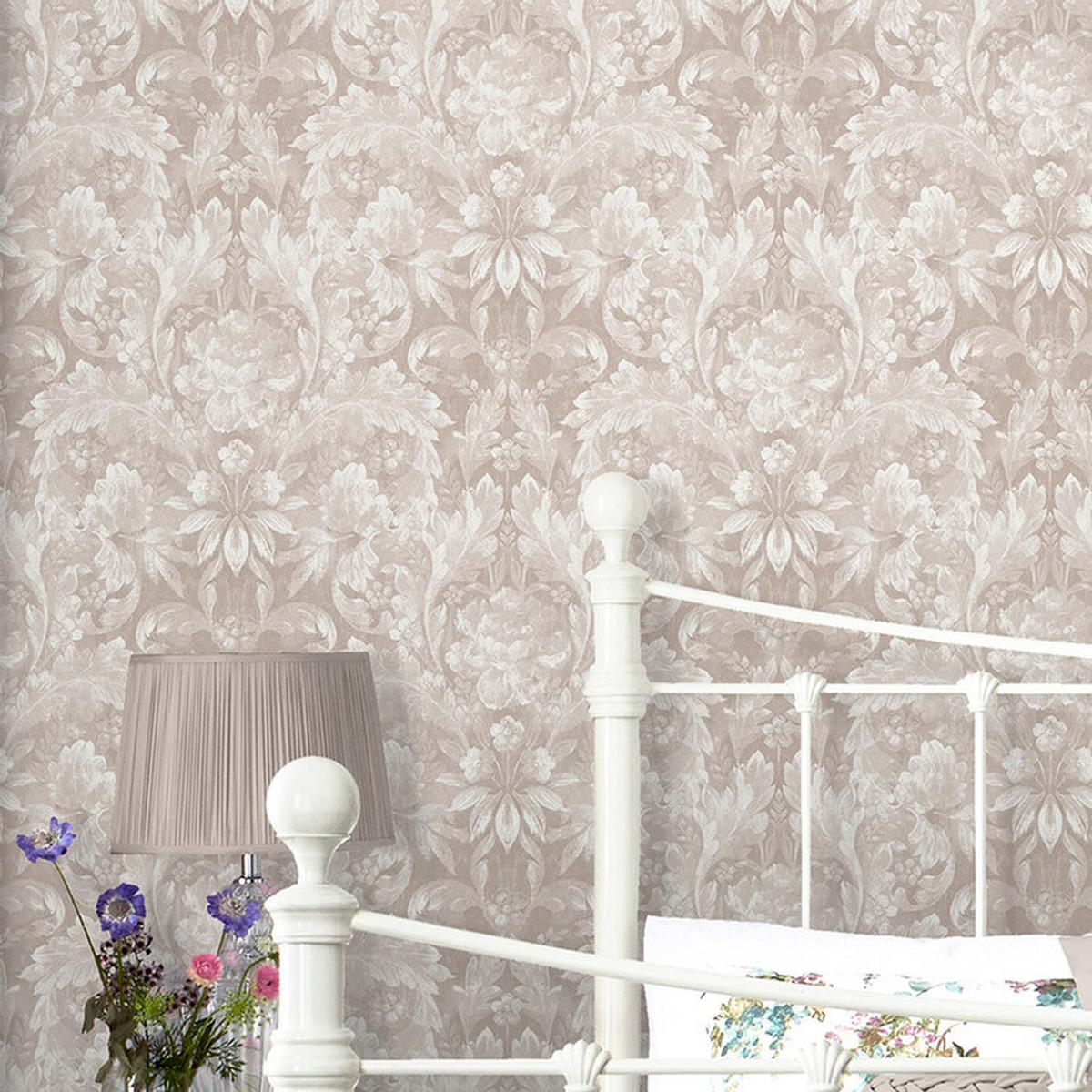 VLIESTAPETE Apolline Taubengrau | Beige Grau | Damast Botanisches Design | 10mx52cm - Grau, Papier/Kunststoff (52/1000cm) - LAURA ASHLEY