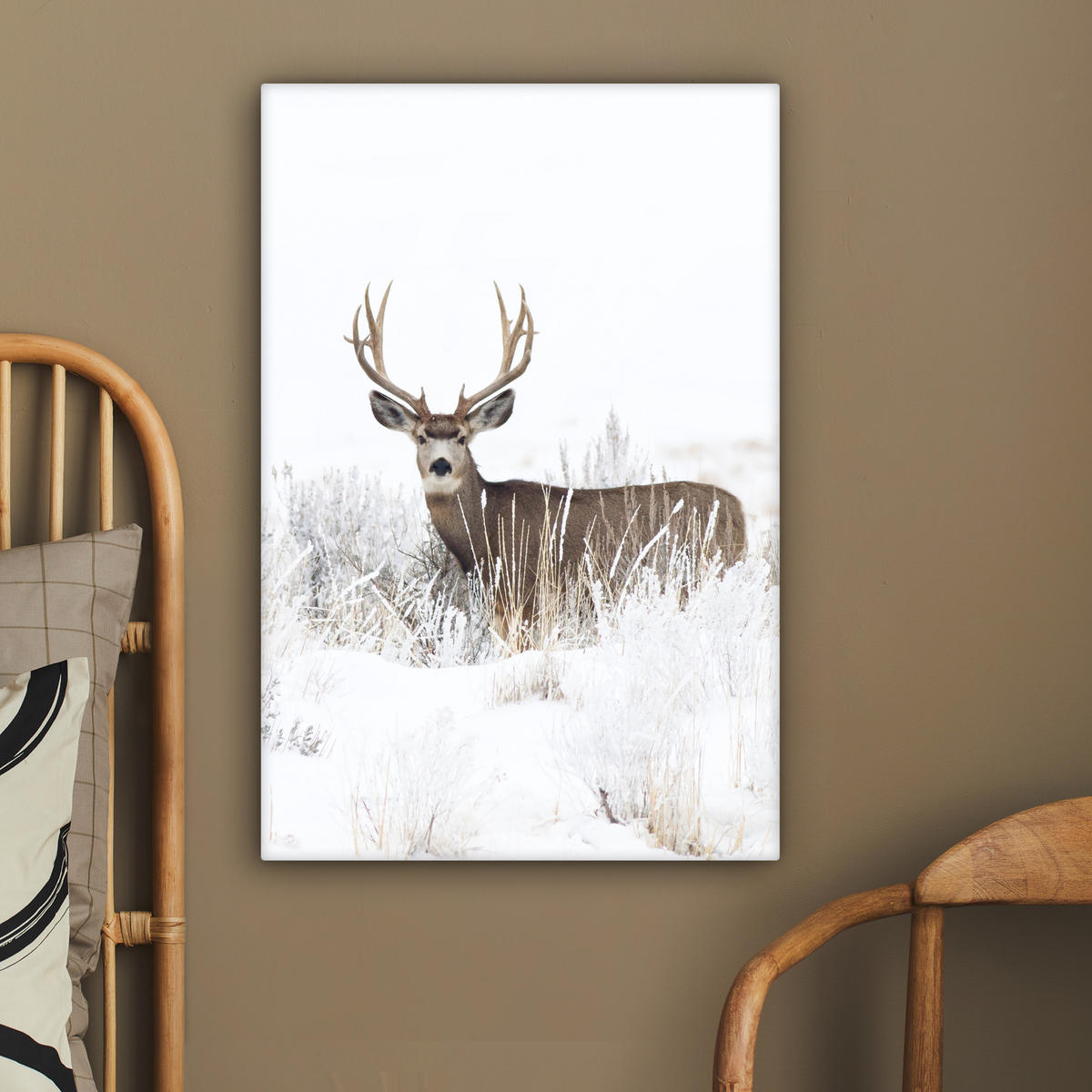 LEINWANDBILD Hirsche - Winter - Schnee - Tiere - Jahreszeiten - Weiß 60x90 cm - Hellbraun, Textil (60/90cm) - MuchoWow