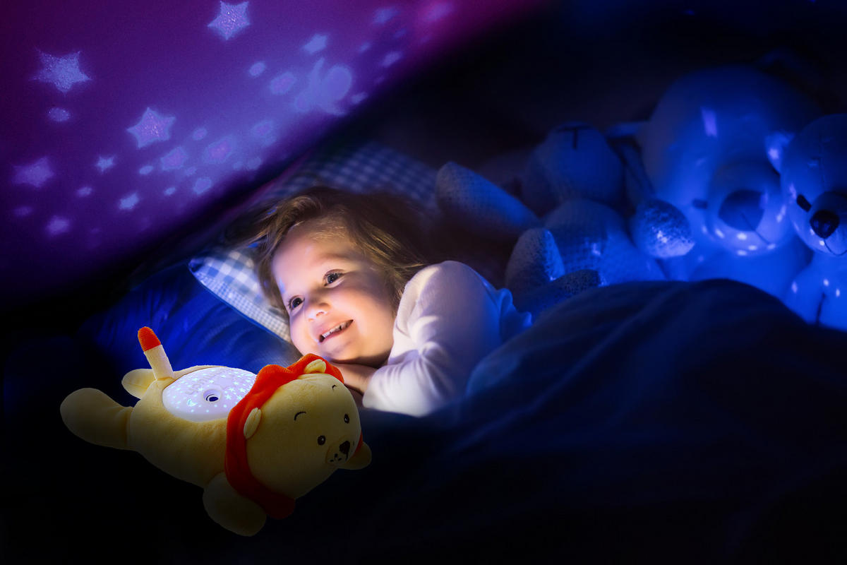 LED-PLÜSCHTIER Sternenprojektor Nachtlicht mit 13 Schlummermelodien / waschbar / Lautstärke einstellbar Löwe - Gelb, Kunststoff (10/10/10cm) - Northpoint