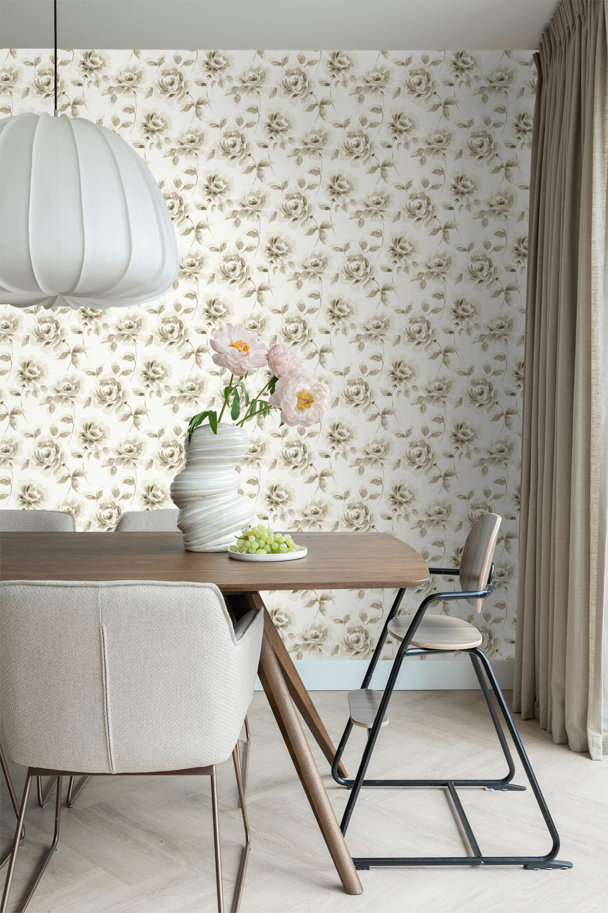 TAPETE Aquarell gemalte Rosen 53 cm x 10.05 m - Beige, Papier (53/1000cm) - ESTAhome