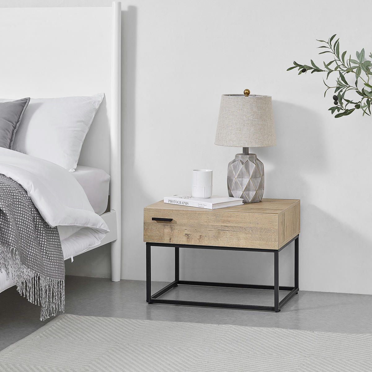 BEISTELLTISCH Hylte - Eichefarben/Schwarz, Holzwerkstoff/Metall (40/55/39cm) - [en.casa]