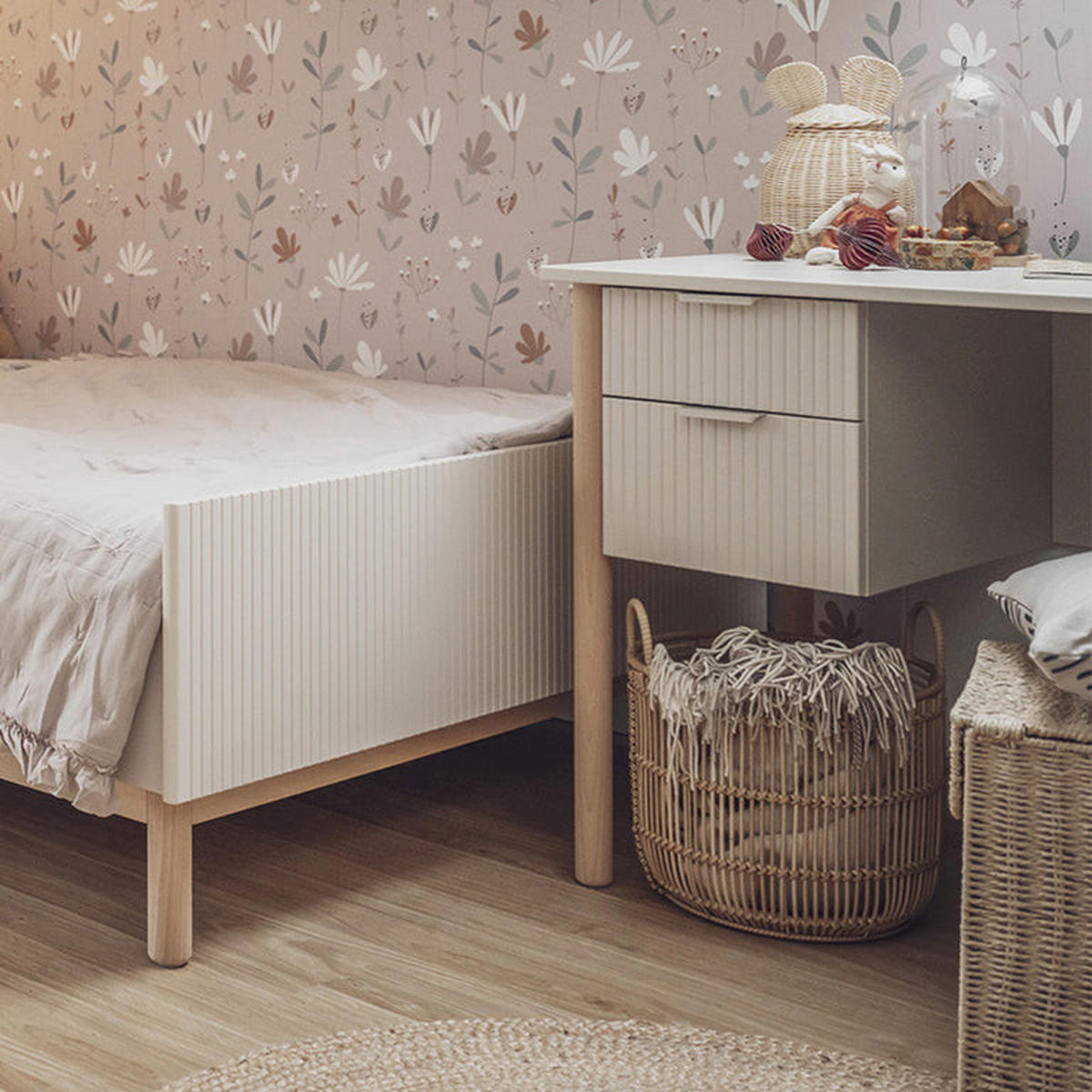 PISALNA MIZA Miloo Bež - bež, leseni material (62.5/125/75cm) - Petits-meubles