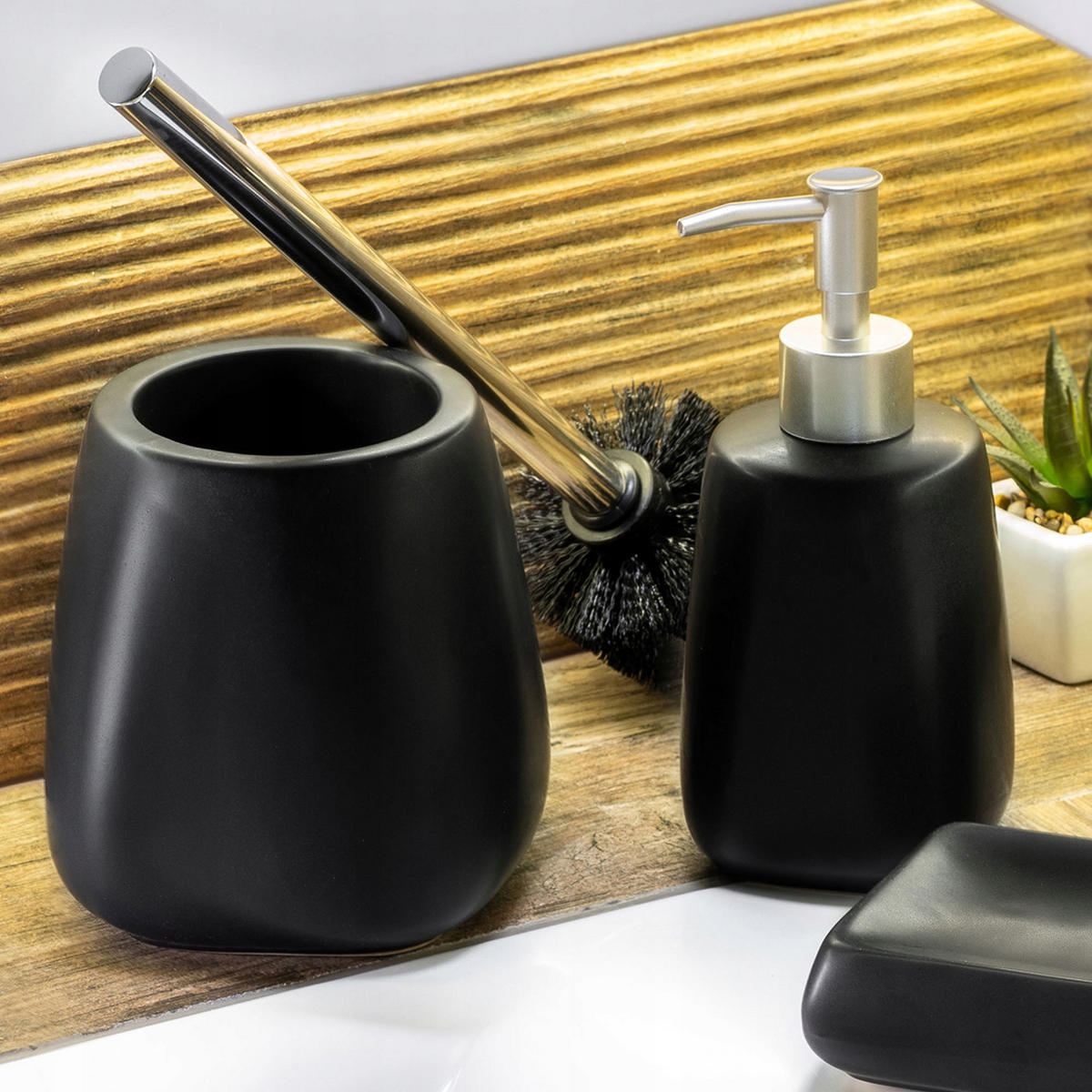BADEZIMMERSET SEIFENSPENDER + WC-Bürstengarnitur, schwarz - Schwarz, Keramik/Kunststoff (12/36cm) - KADAX