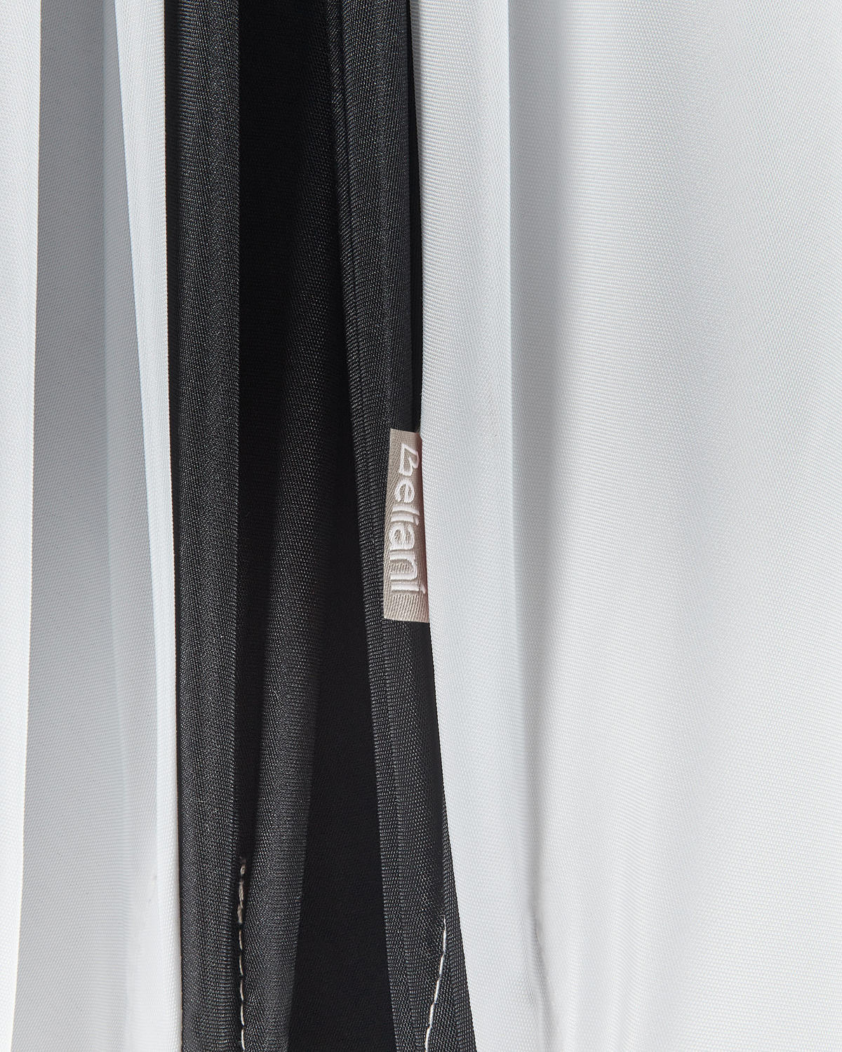 SONNENSCHIRM Schwarz Minoa - Schwarz/Weiß, Textil (245/245cm) - Beliani