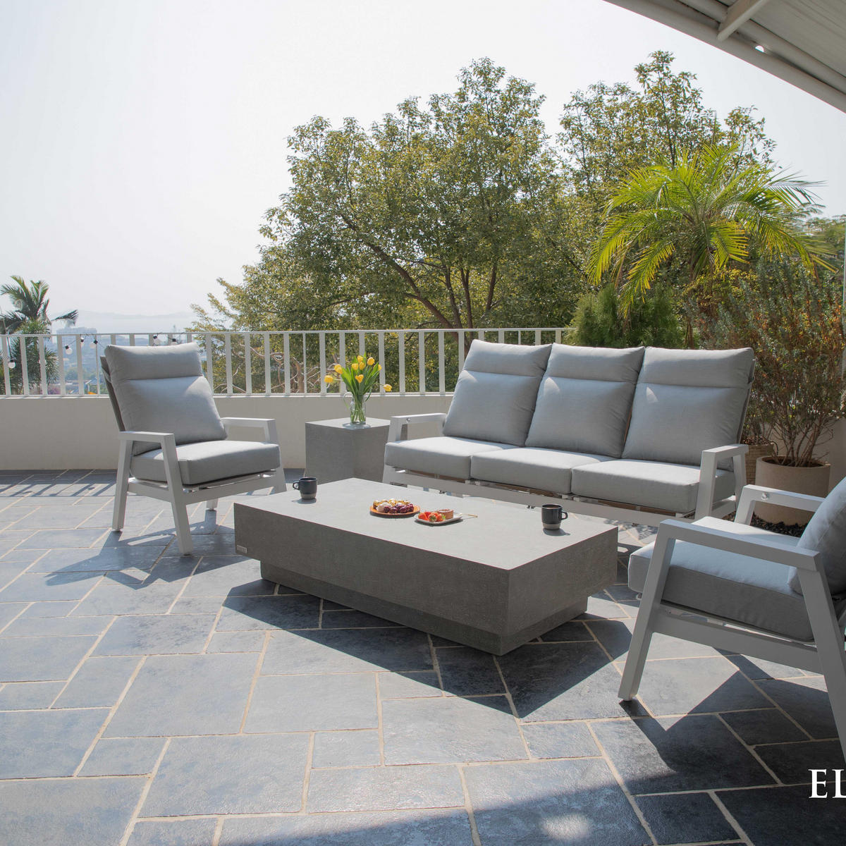 COUCHTISCH TEVERE aus GF-Beton Rechteck, Wetterbeständig, 153x77x36 cm - Grau, Naturmaterialien (153/77/36cm) - Elementi