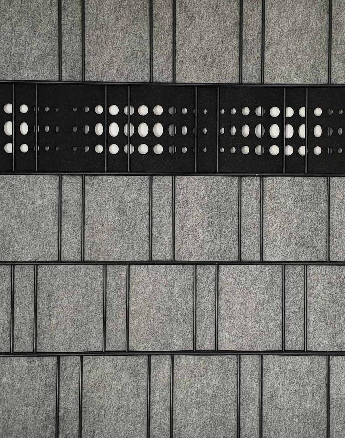 SICHTSCHUTZSTREIFEN Design Vlies Bubble für Doppelstabmatten Schwarzgrau 2,6m - Schwarz, Kunststoff (260/19cm) - ZAUN|ZU