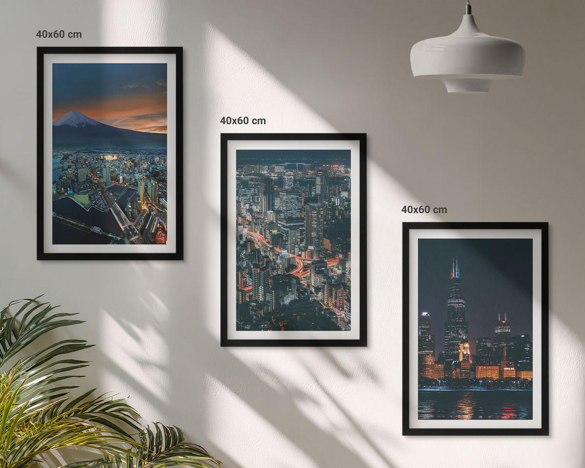 BILDER SET 3er Set - 40x60 cm Schwarzer Rahmen - Bergpanorama der Stadt bei Nacht - Schwarz, Kunststoff (40/60cm) - TULUP
