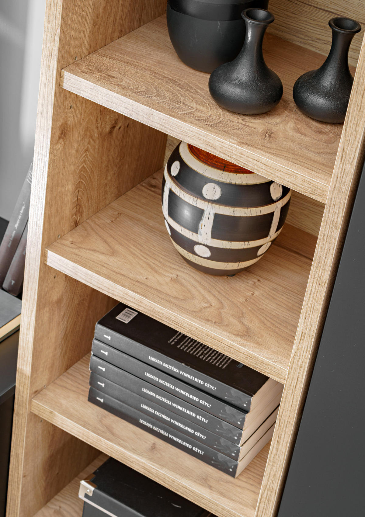 WOHNWAND schwarz, Ribbeck Eiche 240 cm, Schrankwand mit Push-to-Open - Eichefarben/Schwarz, Holzwerkstoff/Kunststoff (240/129/40cm) - Furn.Design