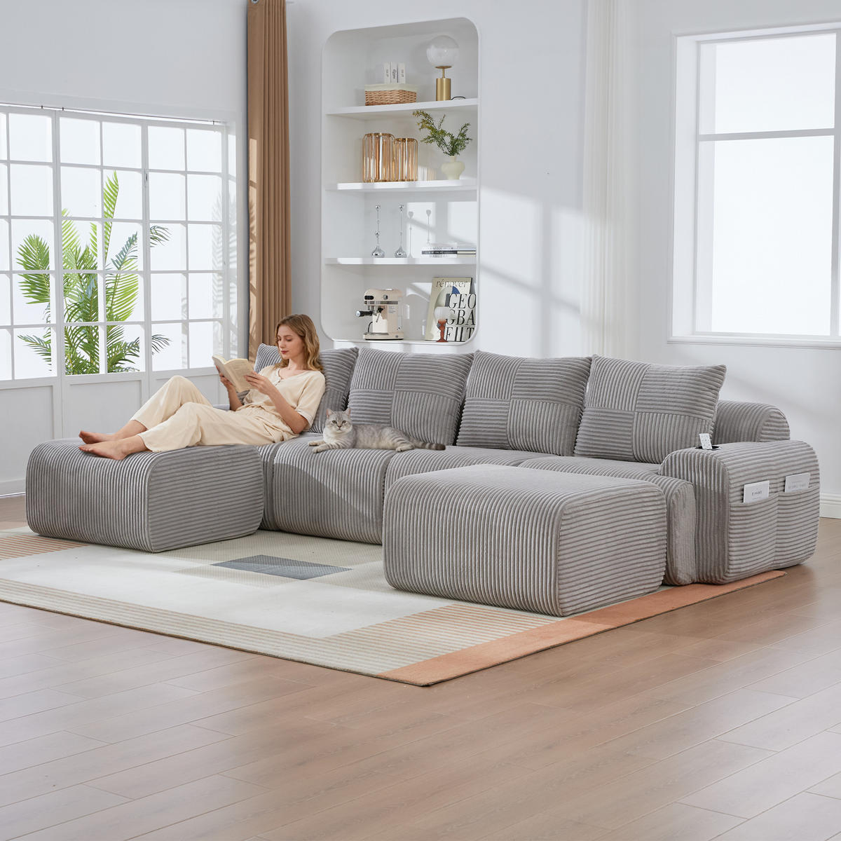 WOHNLANDSCHAFT 4-Sitzer Cord Hellgrau mit Getränkehalter, Aufbewahrungstasche und 2 Hockern - Hellgrau, Textil (333/80/174cm) - WISHDOR