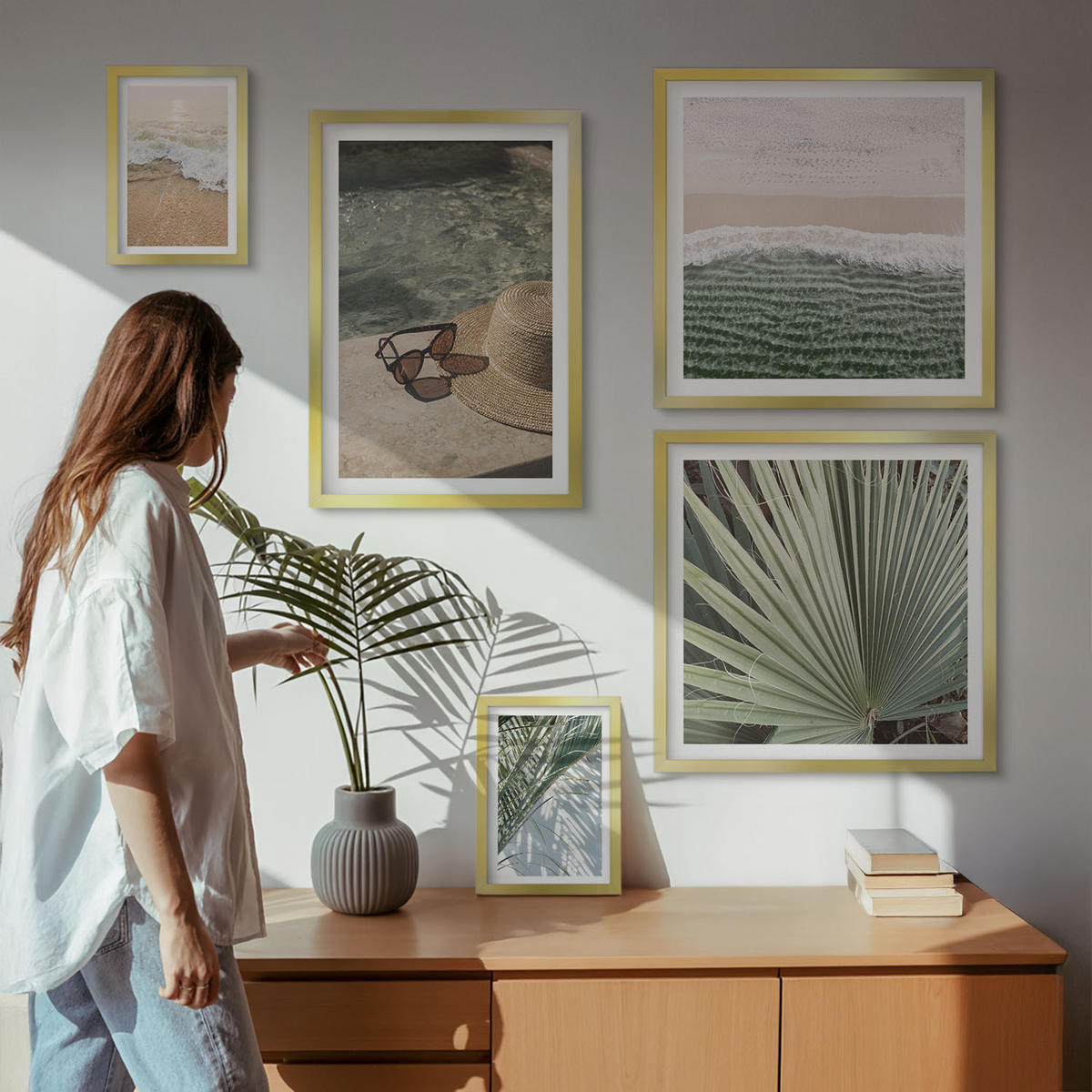 WANDBILDER 5er Set - 50x50 cm & 20x30 cm & 40x60 cm Goldrahmen - Strandhut und Sonnenbrille - Goldfarben, Kunststoff (40/60cm) - ArtPrintCave