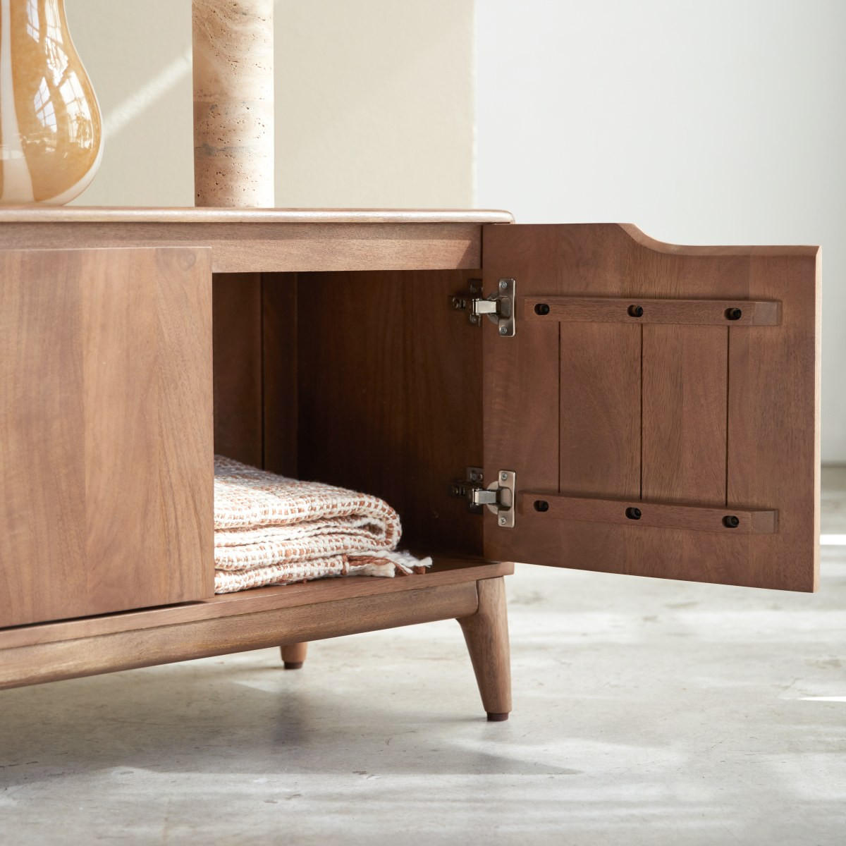 TV-SCHRANK Gabrielle Dunkelbraun aus Mango - Dunkelbraun, Holz (160/56/40cm) - Tikamoon