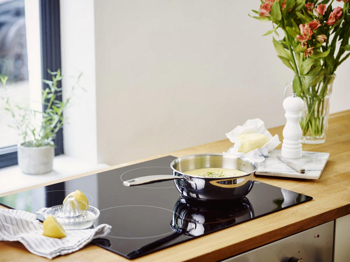 TOPF konische Saucepfanne Maestro 5-Ply ø 24 cm / 3 Liter - geeignet für alle Wärmequellen - Silberfarben, Metall (1/27/11cm)