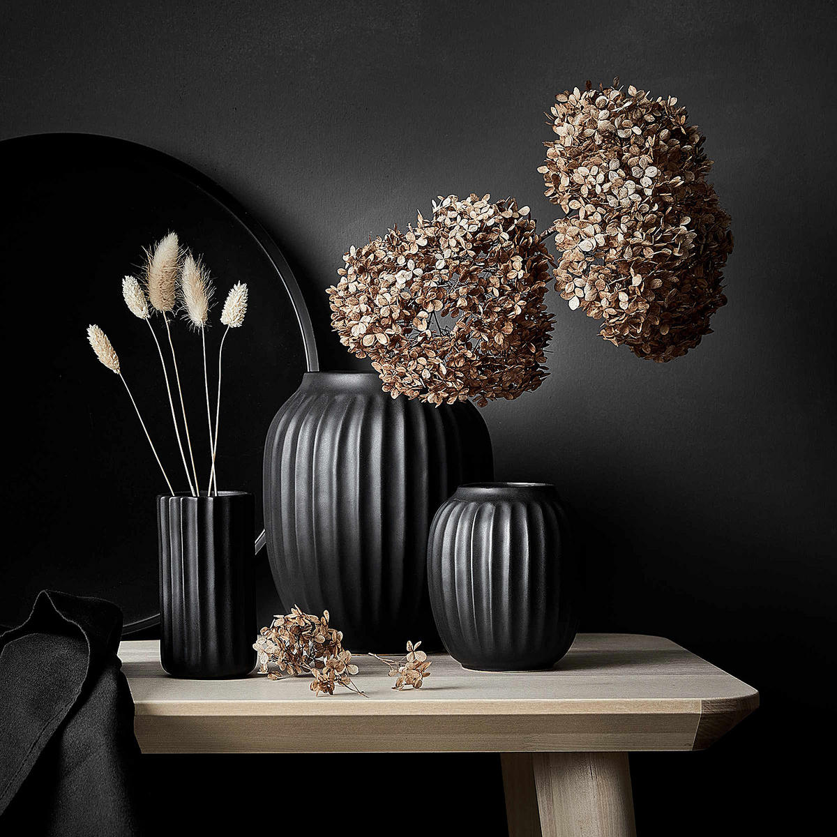 VASE Liv - Schwarz, Keramik (20cm) - BUTLERS