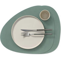 PLATZSET TISCHSETS Nupo - Leder - Pastellgrün - Curved - 44 x 37 cm - 2 Stück - Pastellgrün, Leder (44/37/2cm) - LIND DNA