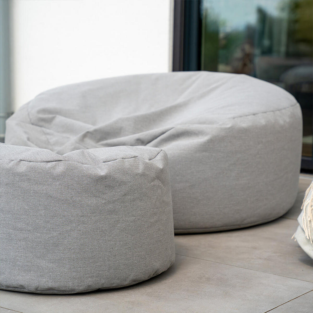 SITZSACK CLOUD - Hellgrau, Mit Hocker - Hellgrau, Kunststoff (140/40/140cm) - Home Deluxe