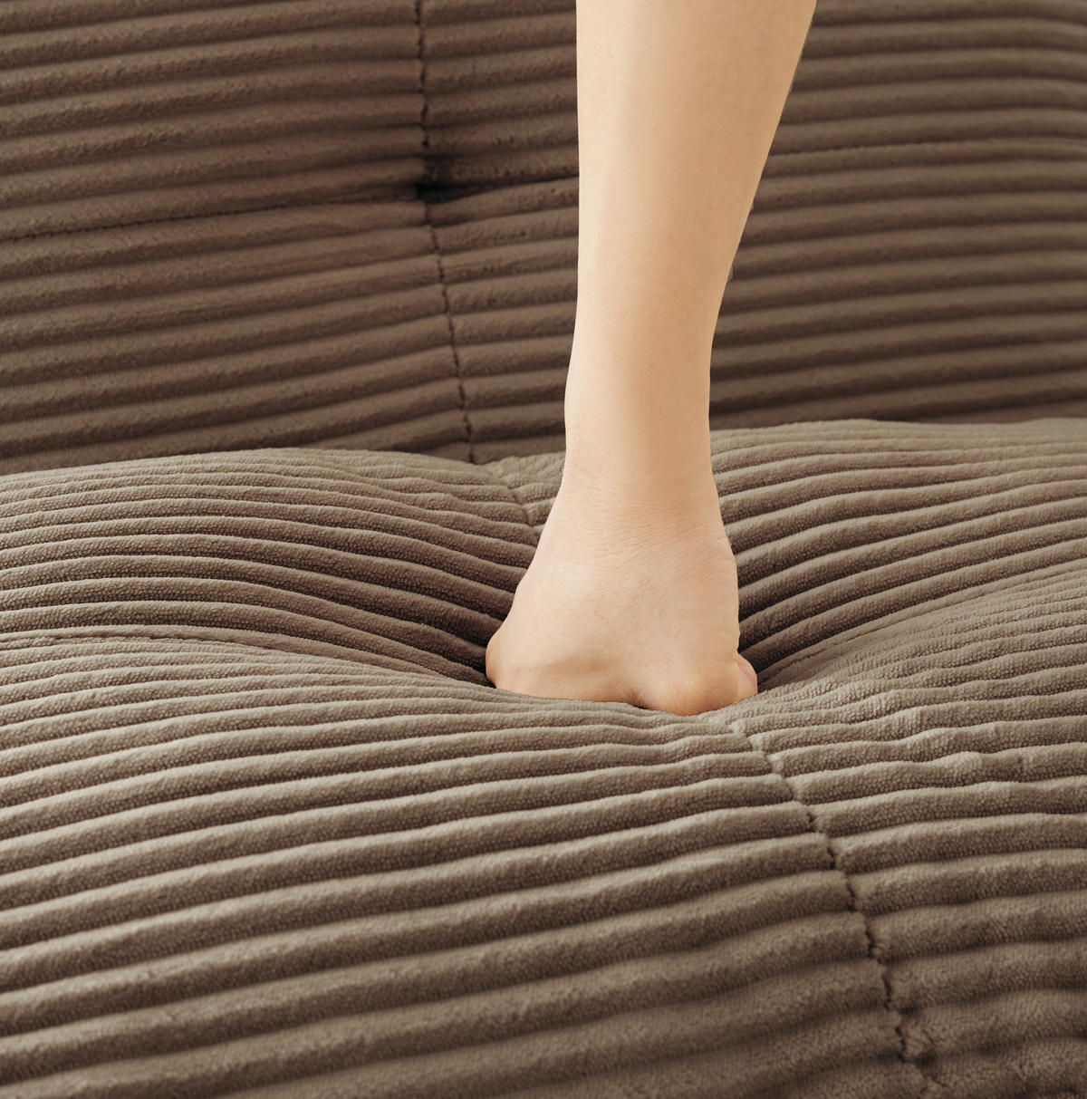 ECKSOFA 204/104/69 cm braun aus Cord mit Tiefsitz, Ottomane und boneless Design - Braun, Textil (177/204cm) - OKWISH