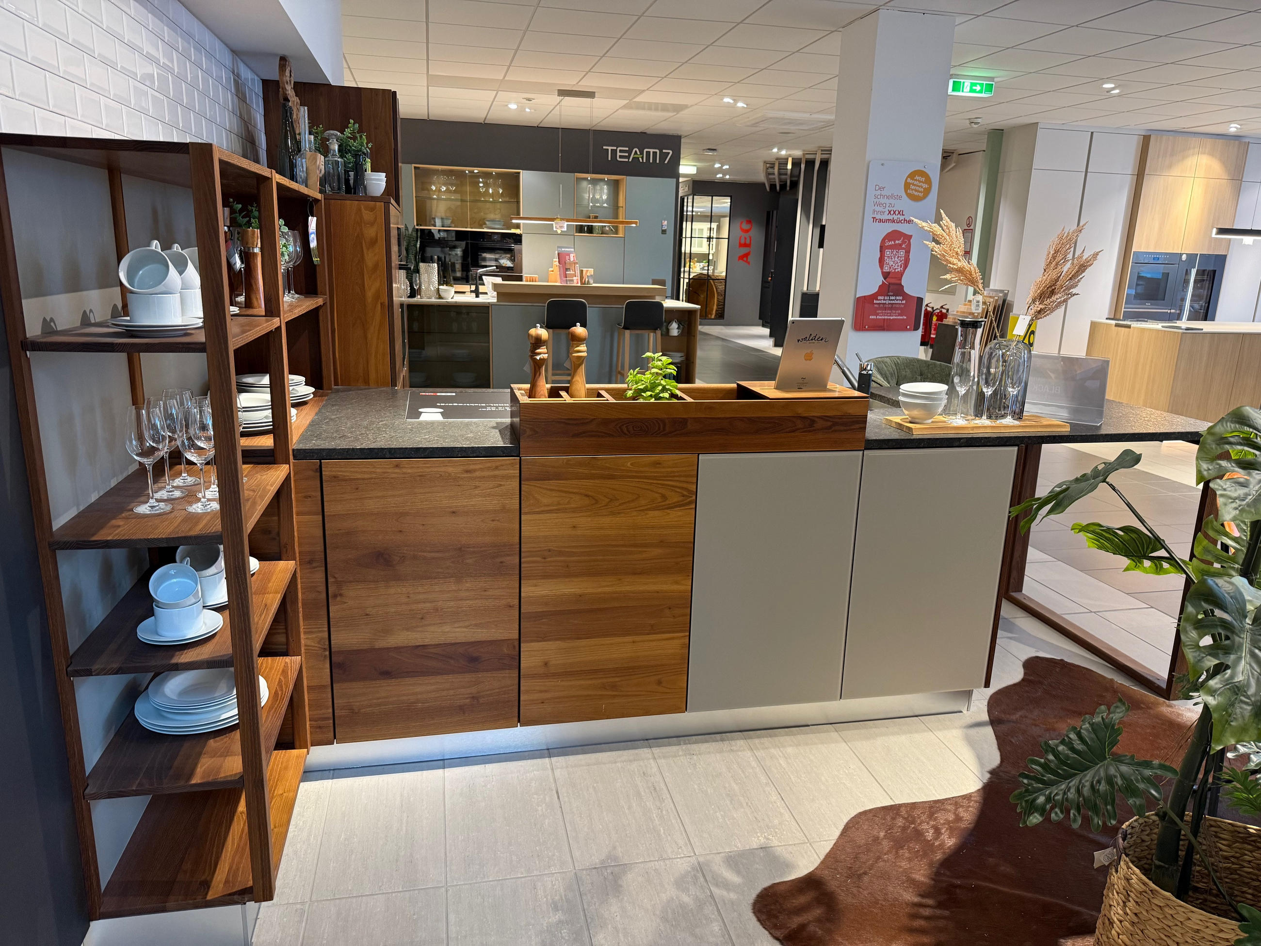 Massivholz-Ausstellungsküche – hochwertige Walden Küche - Walden