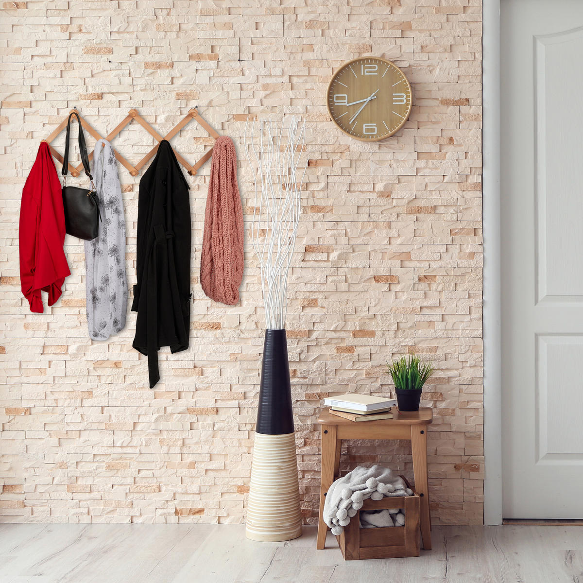 WANDGARDEROBE - Hellbraun, Holz (111/5.5/7.5cm) - Relaxdays