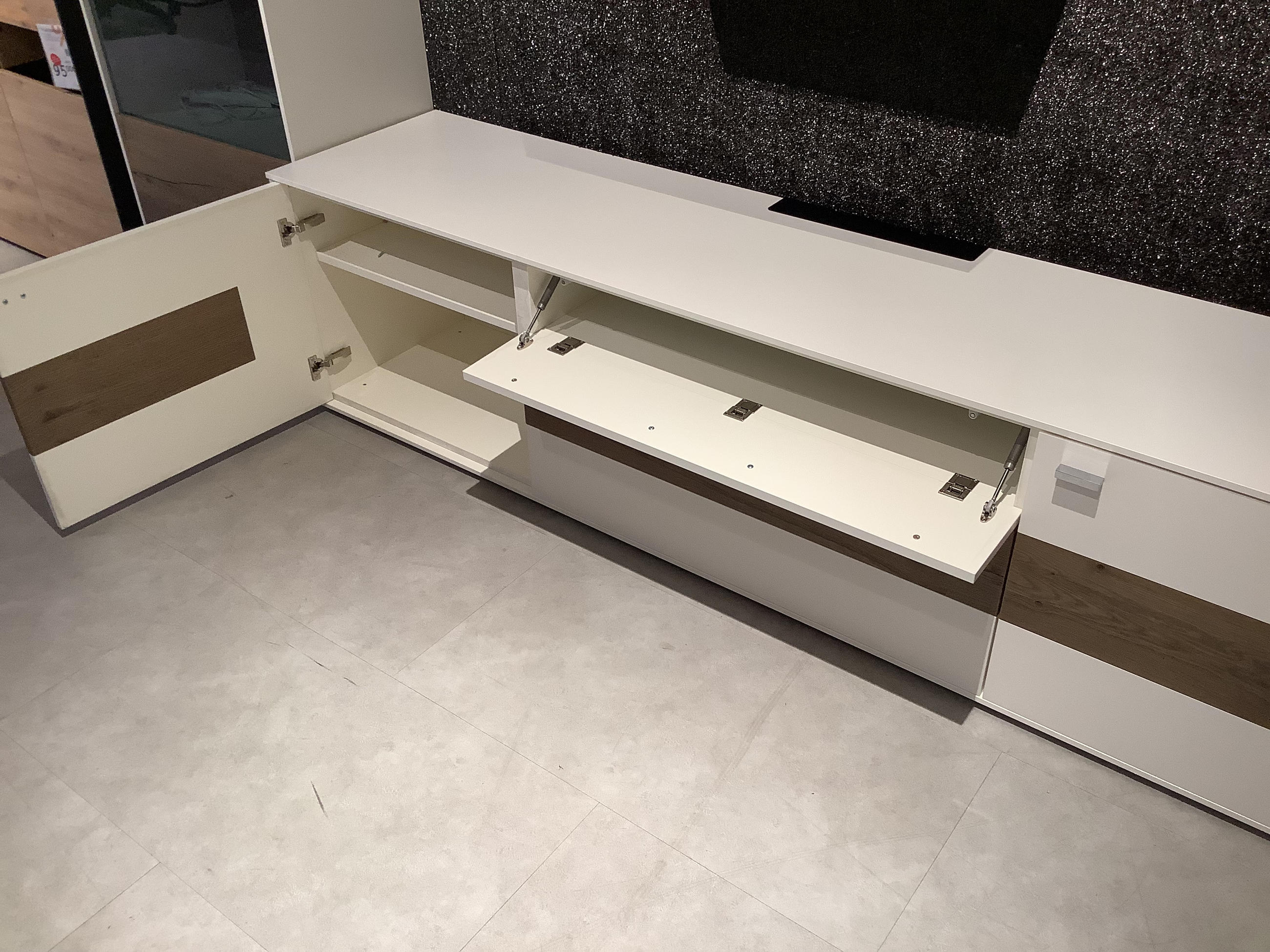 TV ELEM MEDIA 700- BUDAÖRS OUTLET - Moderano