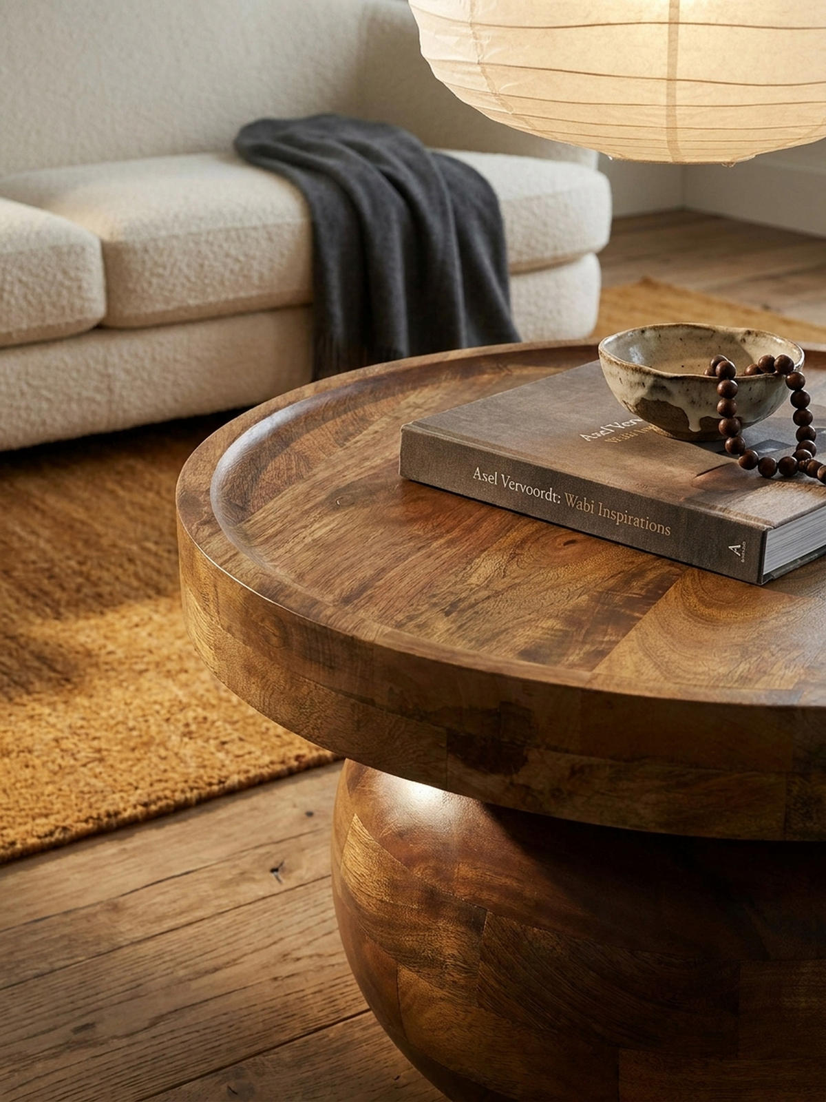 COUCHTISCH rund in Walnussfarbe, Massivholz Mango, 50x50x30,5 cm, niedrig, modern, natürliche Holzmaserung - Braun, Holz (50/50/30cm) - KADIMA DESIGN