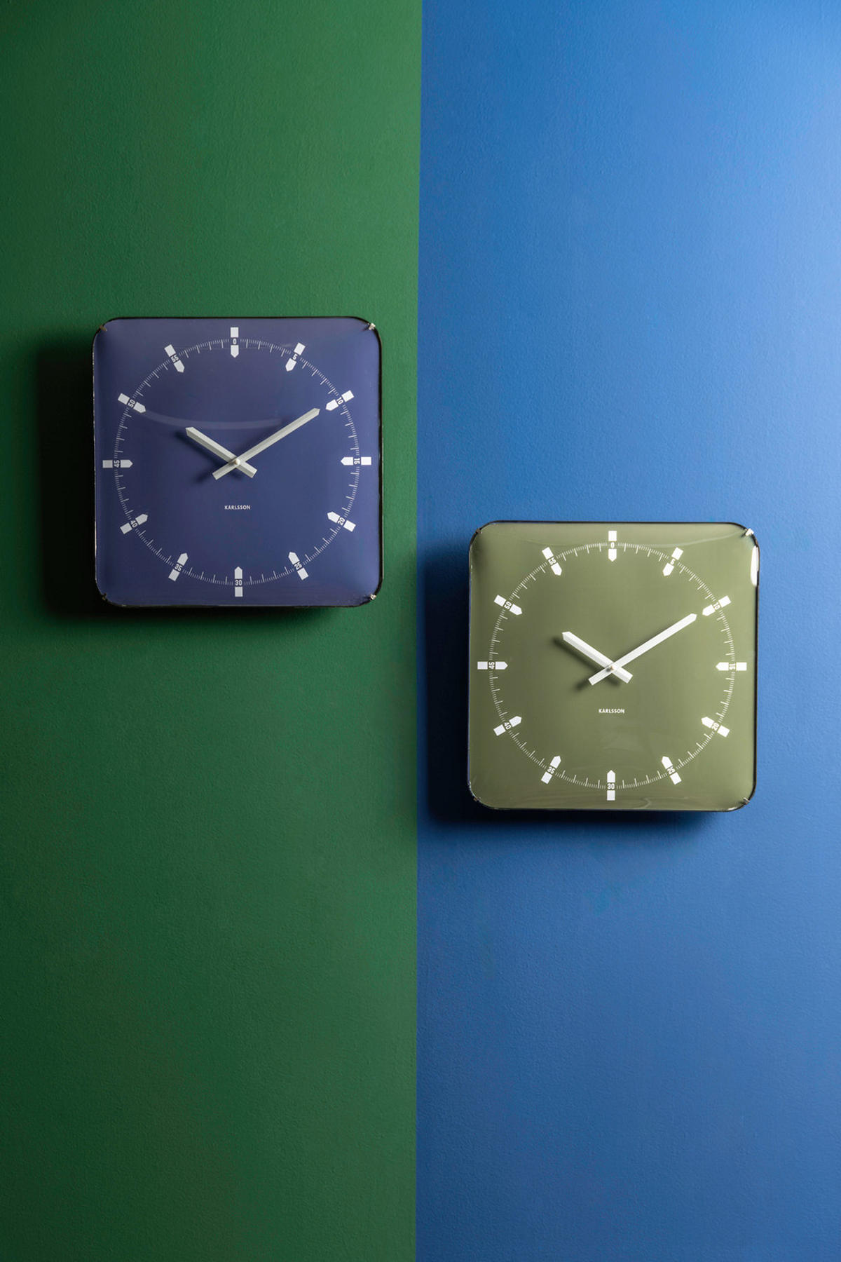 WANDUHR Sucinto Dome Blau 4.5/35/35 cm - Blau, Kunststoff (35/35/4.5cm) - Karlsson