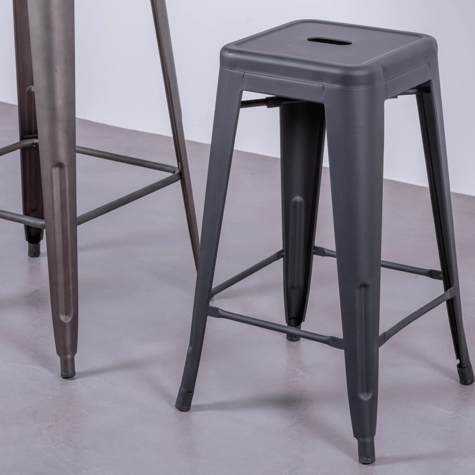 HOCKER Metall Schwarz - Schwarz, Metall (41/68/41cm) - Nest Dream
