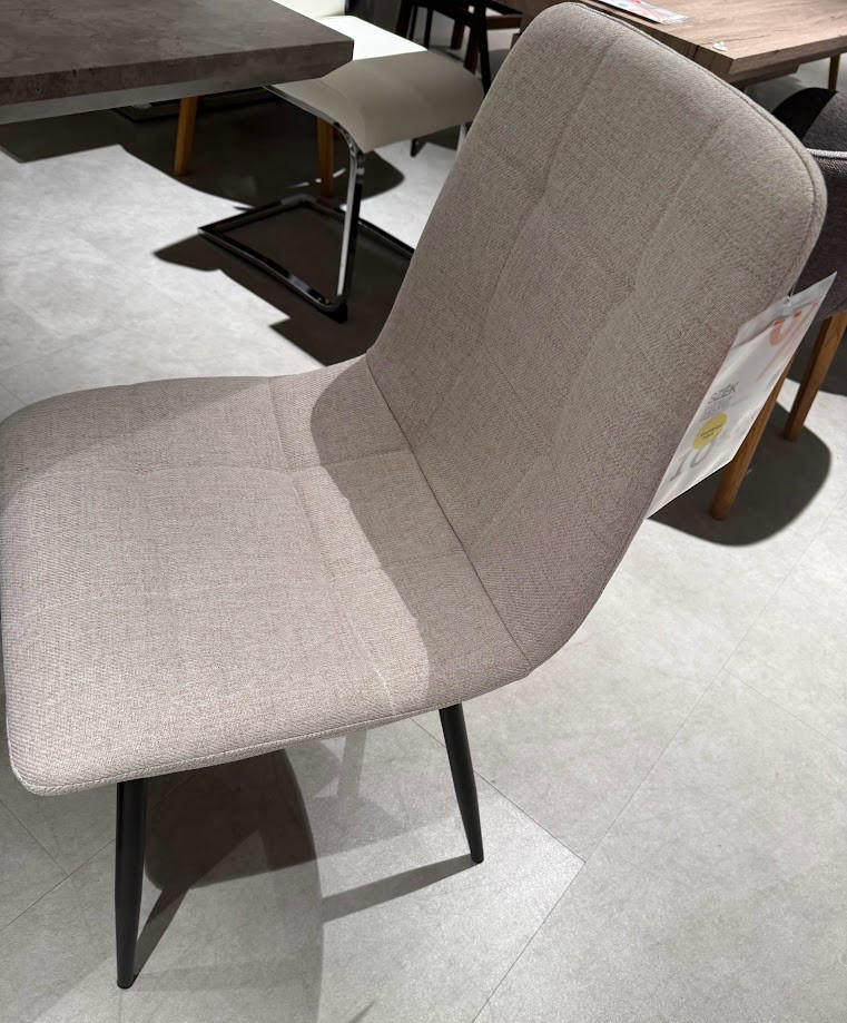 SZÉK JEFF-BUDAÖRS OUTLET - Carryhome