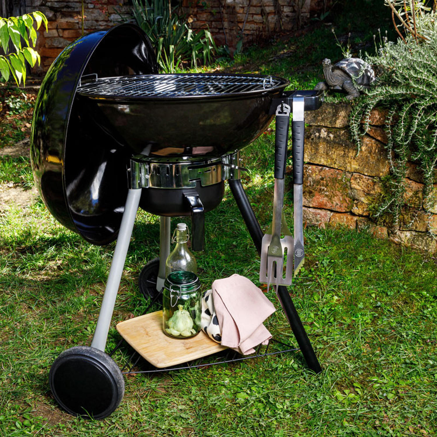 KUGELKOHLEGRILL Schwarz - Schwarz, Metall (67/102/67cm)