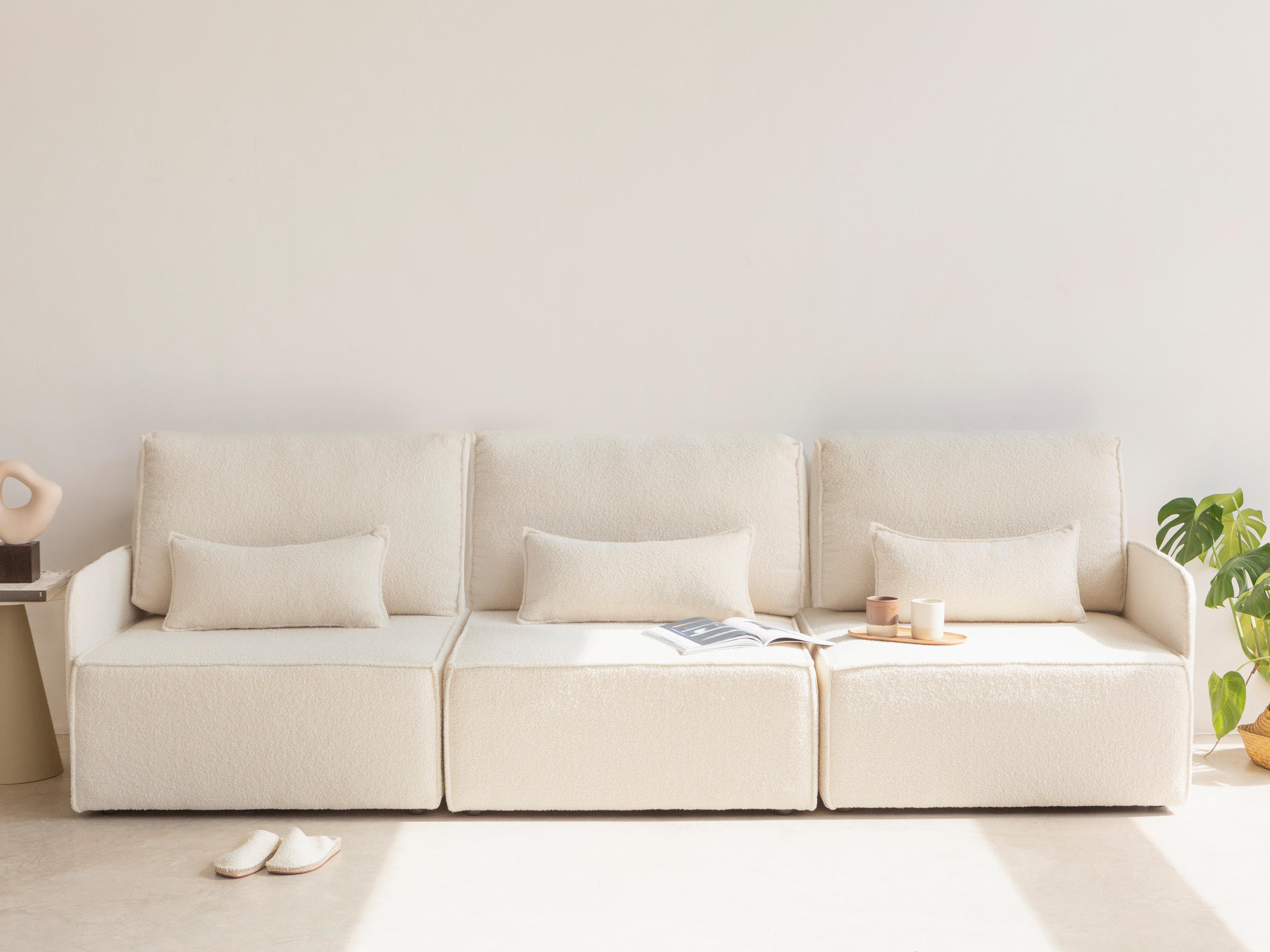 3-SITZER-SOFA Chaiselongue bezogen Bouclé und Kiefernholz Schneeweiß LEA - Weiß, Textil (278/87/90cm) - RNT By Really Nice Things