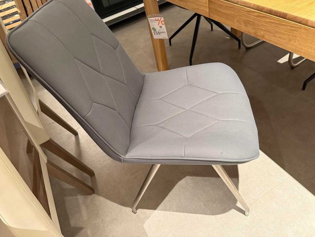 SZÉK HENRY-BUDAÖRS OUTLET - Novel