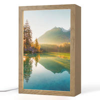 STOLNÍ LAMPA Jezero - Les - Hory - Příroda - Slunce - Krajina 20x30 cm - kari žlutá, kompozitní dřevo (8/20/30cm) - OnlyWow