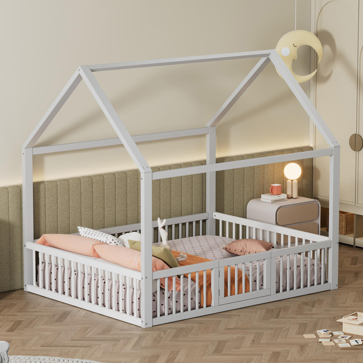 HAUSBETT aus Kiefer und MDF 140x200 cm Weiß mit Rundum-Sicherheitsgitter und Tür im Hausbett-Design - Weiß, Holzwerkstoff (140/200cm) - Modfu
