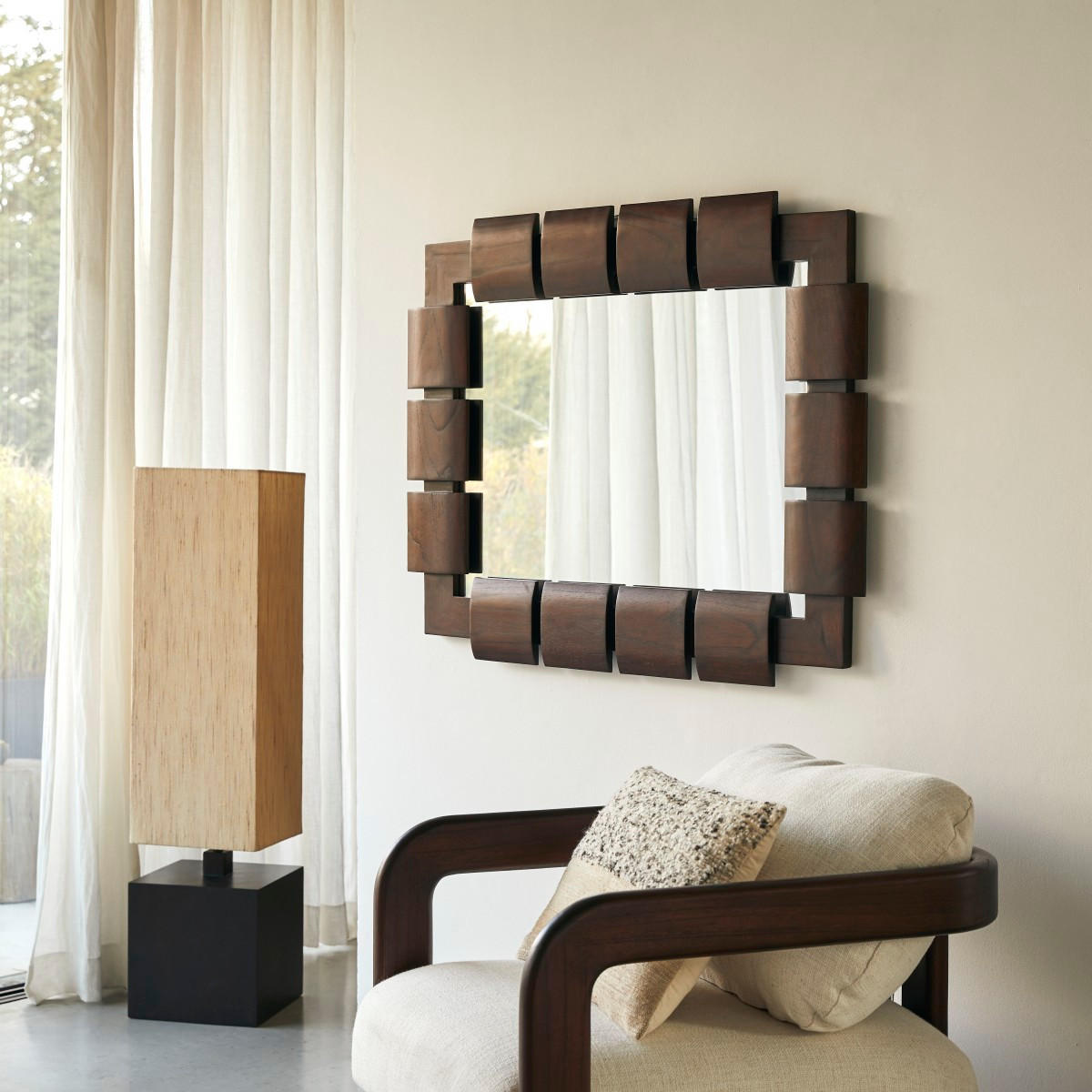 SPIEGEL Isaac Braun aus Dunkles Mindiholz - Braun, Holz (80/100/4cm) - Tikamoon