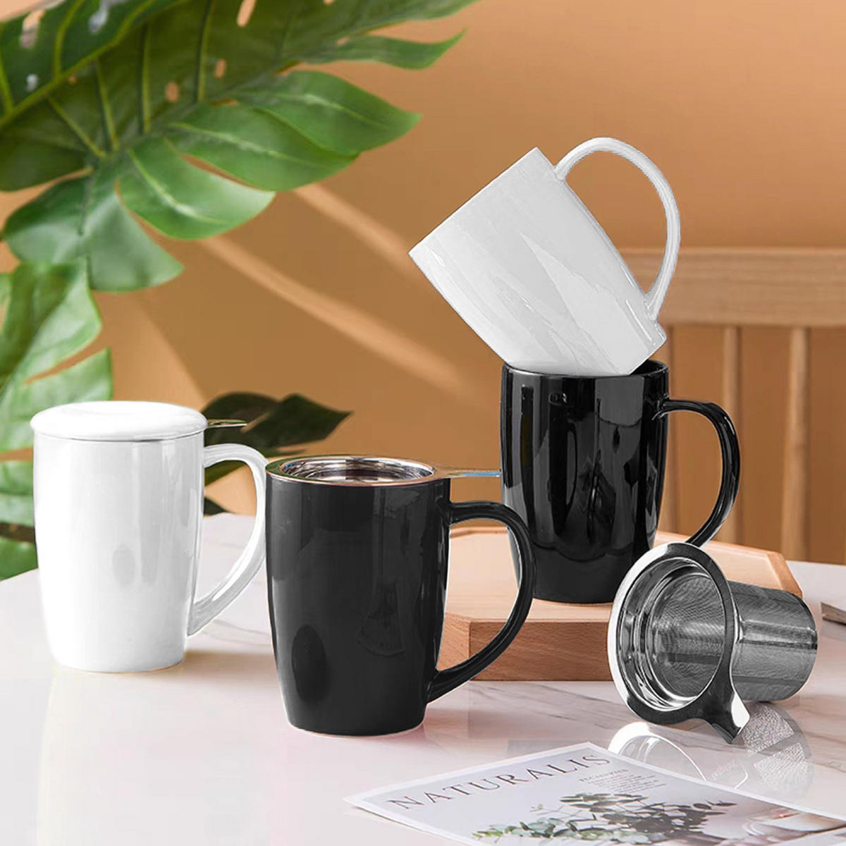KAFFEETASSE mit Deckel und Teeaufgießer 350 ml - Schwarz, Keramik (0.35L) - Intirilife