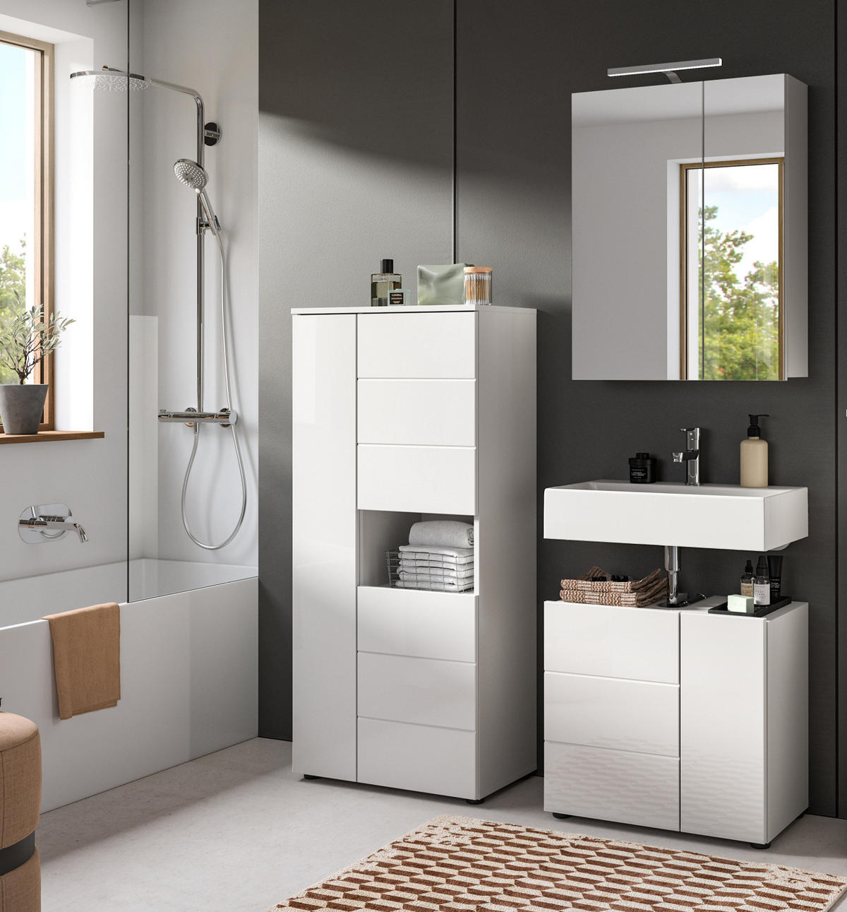 BADSCHRANK weiß Hochglanz 60 x 131 cm, Midischrank mit 9 Fächern - Weiß Hochglanz/Schwarz, Holzwerkstoff/Kunststoff (60/131/34cm) - Inn.Furn