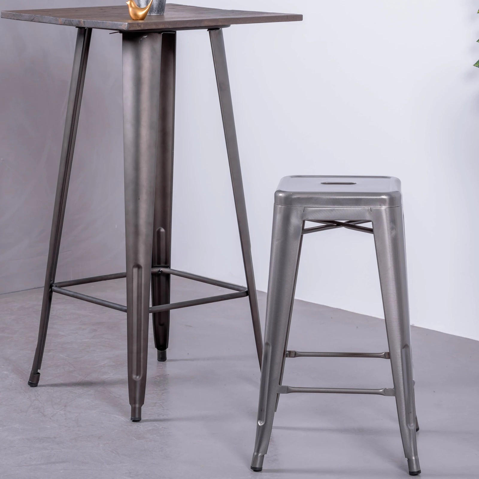 HOCKER Metall Alufarben - Alufarben, Metall (41/68/41cm) - Nest Dream