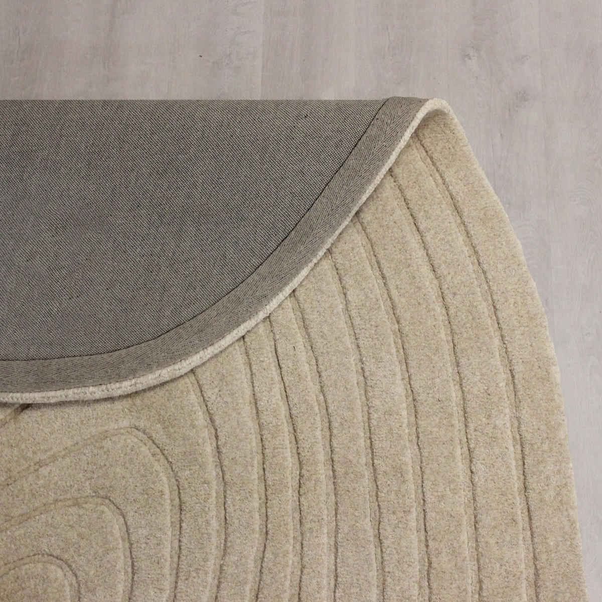 TEPPICH aus Wolle Handgefertigt, Organische Ei-Form, Hoher und niedriger Flor Beige Oval 160x230 - Beige, Textil (160/230cm) - KADIMA DESIGN