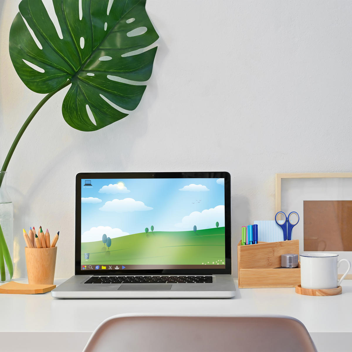 STIFTEHALTER - Hellbraun, Holz/Holzwerkstoff (16.5/16.5/10.5cm) - Relaxdays