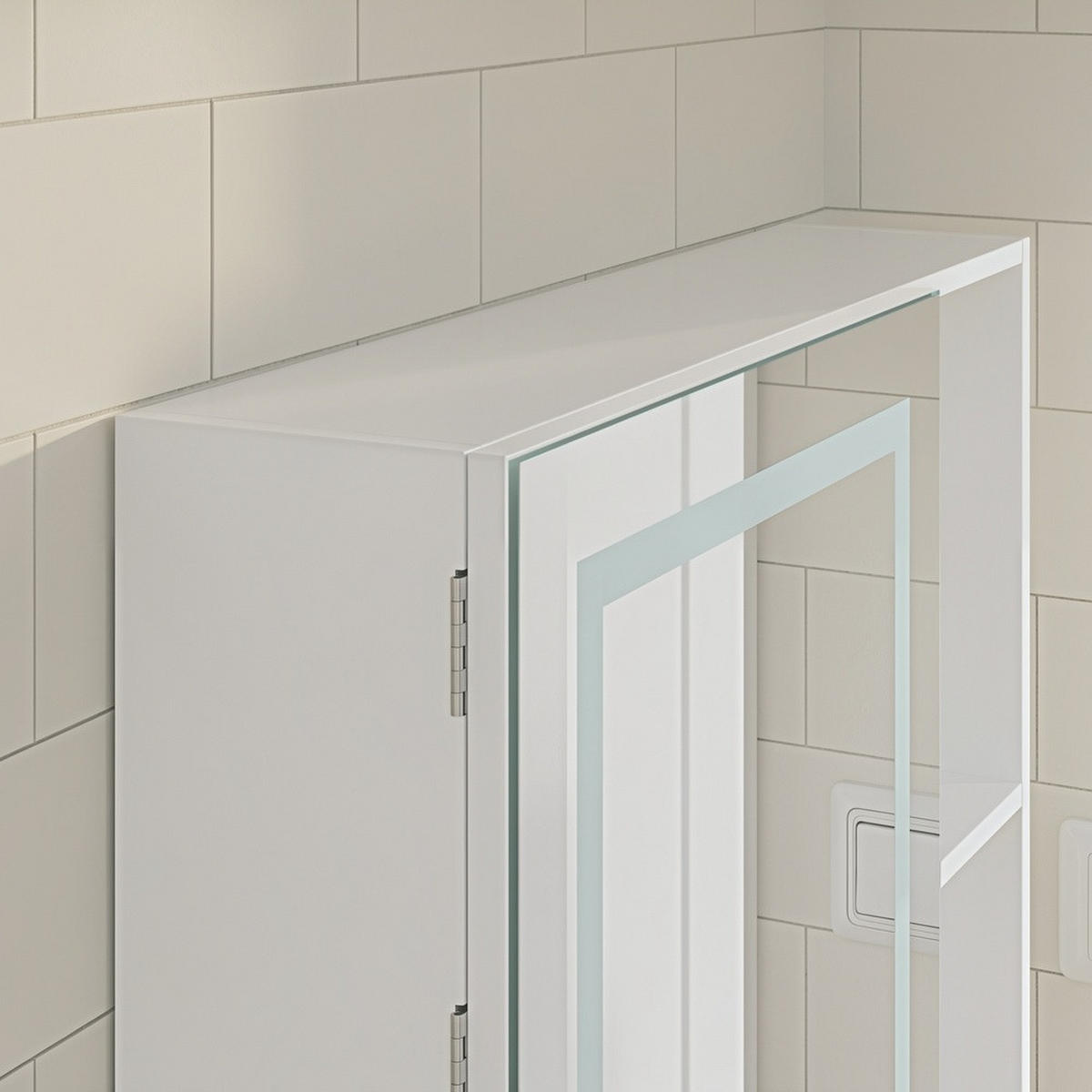 KOUPELNOVÁ zrcadlová skříňka s LED osvětlením a zásuvkami - barva javoru, kožešina (60/60/15.5cm) - SoBuy