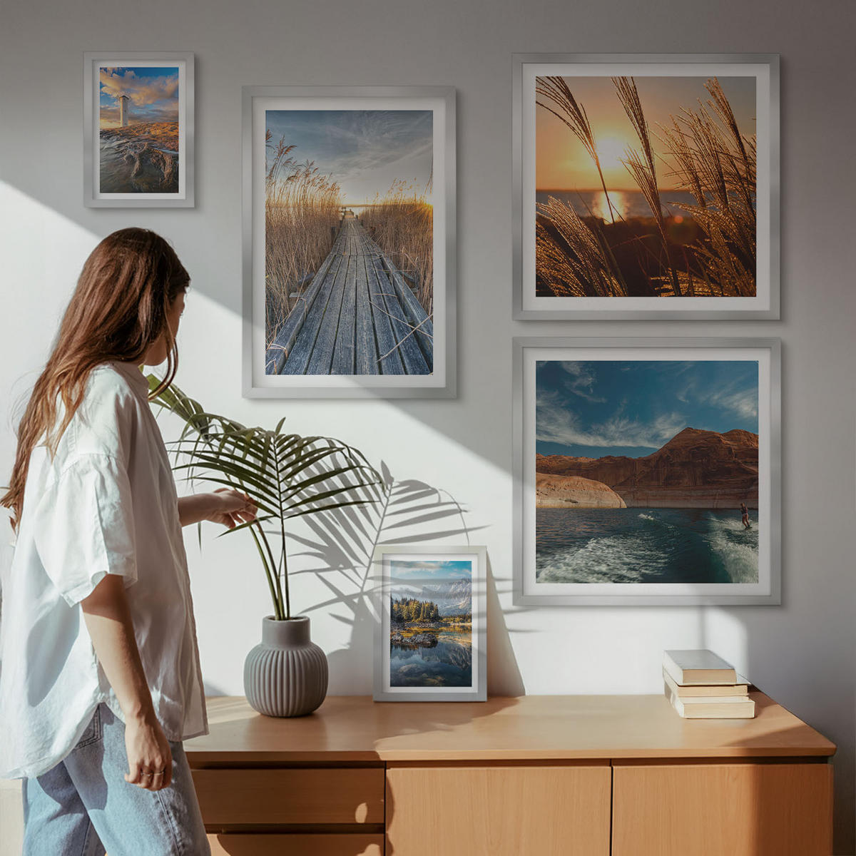 BILDER SET 5er Set - 50x50 cm & 20x30 cm & 40x60 cm Silberner Rahmen - Leuchtturm-Grassteg - Silberfarben, Kunststoff (40/60cm) - TULUP