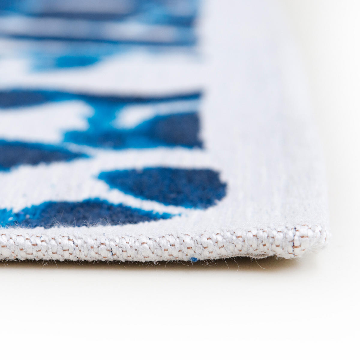 TEPPICH Surf Meditation Swim 80/250 cm - Blau, Kunststoff/Textil (80/250cm) - Louis De Poortere